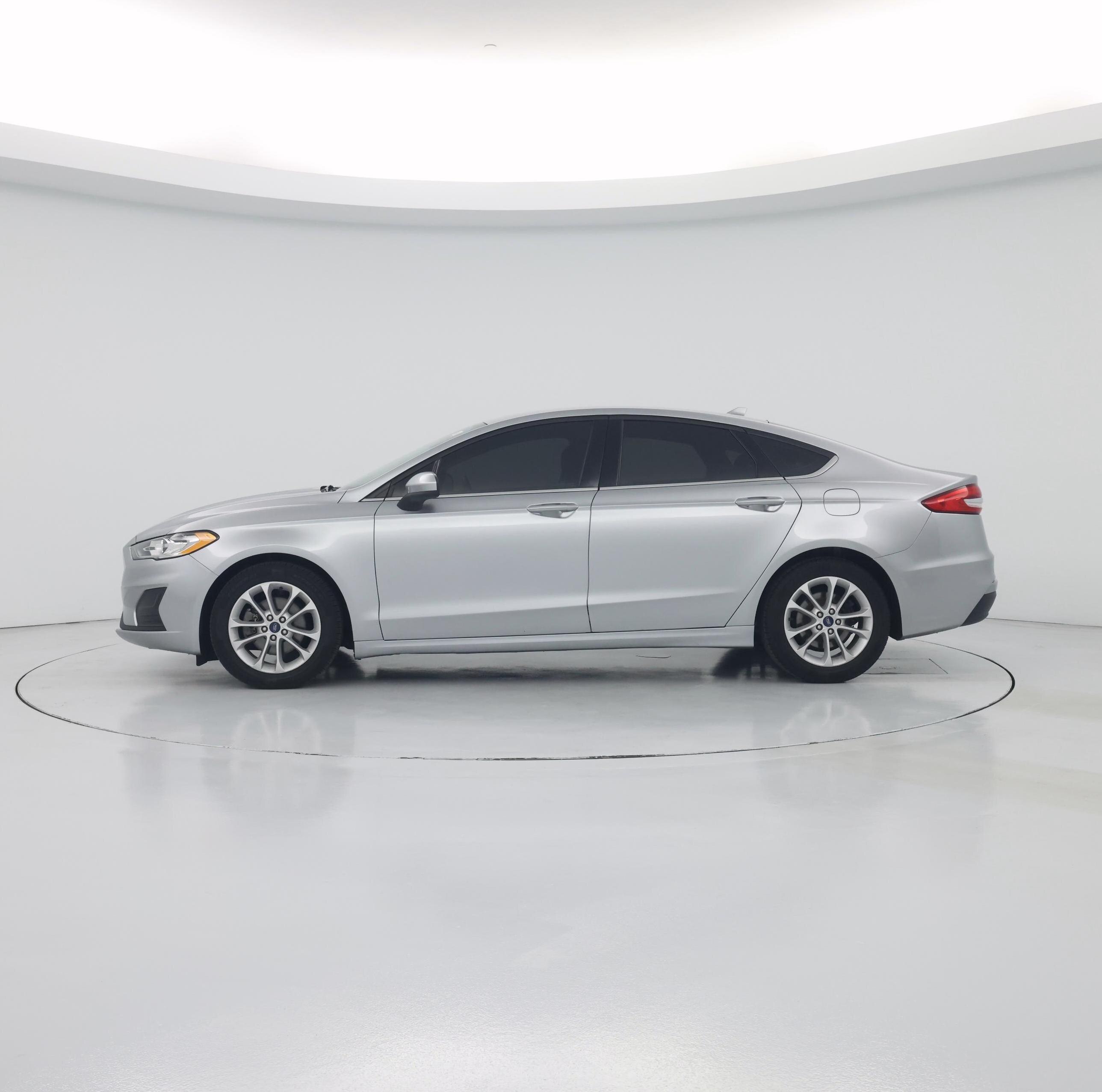 Thumbnail: 2020 Ford Fusion - 3