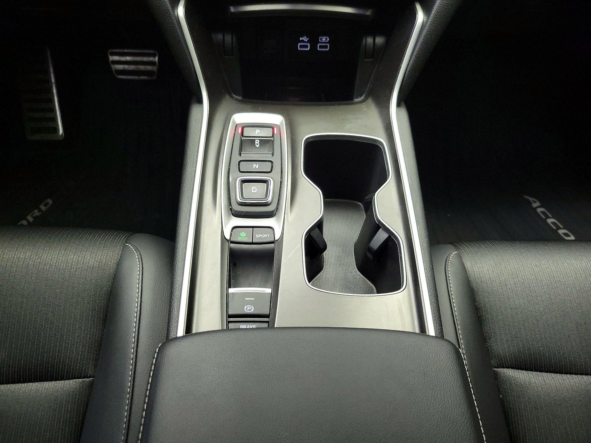 Thumbnail: 2022 Honda Accord - 17