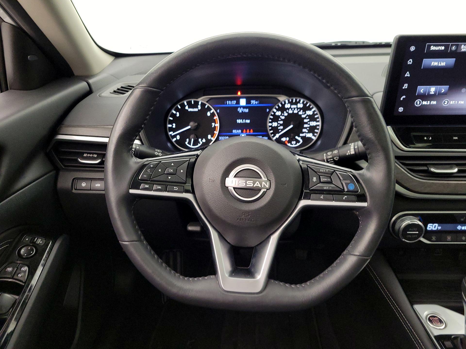 Thumbnail: 2023 Nissan Altima - 10