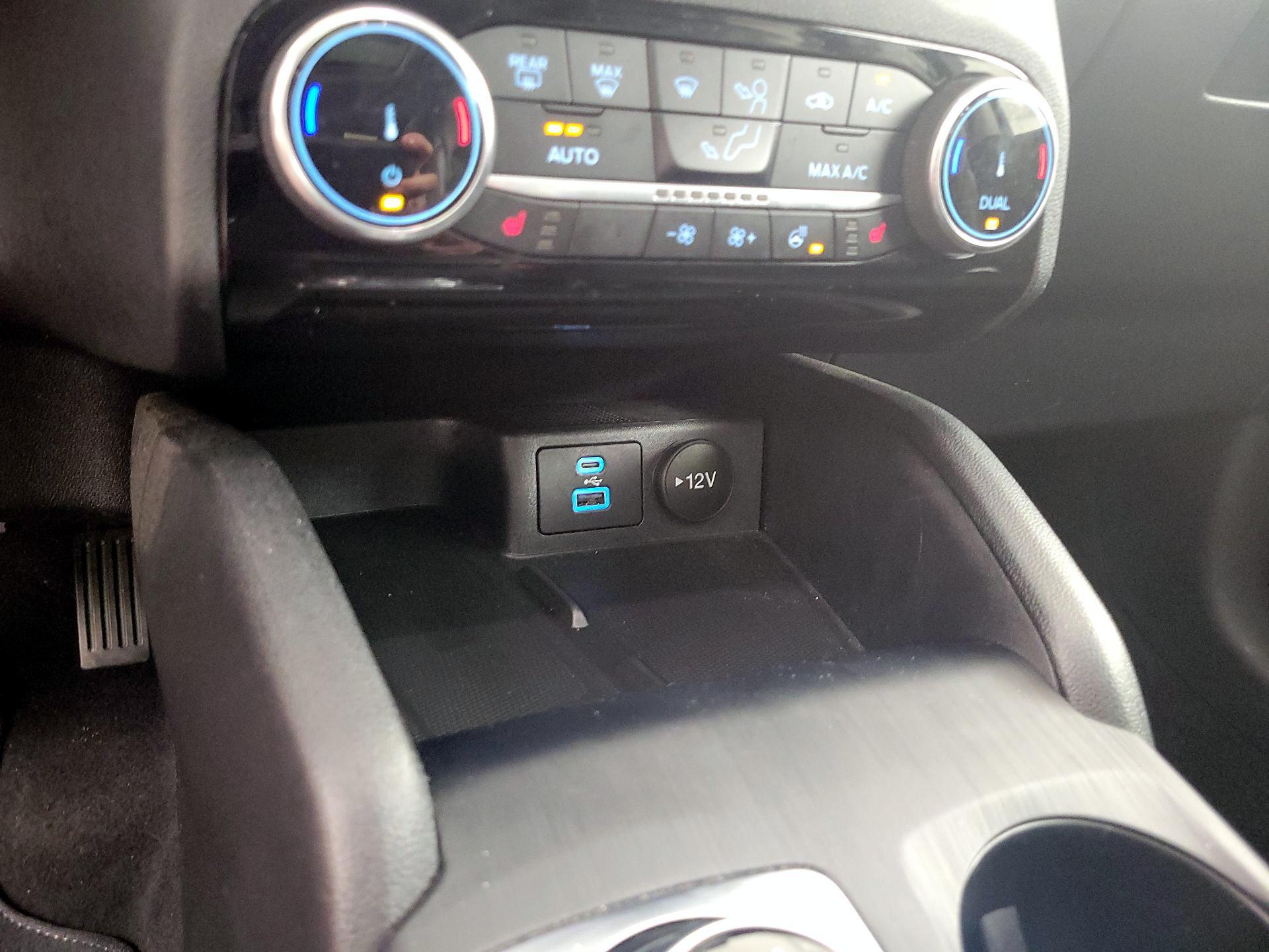 Thumbnail: 2022 Ford Escape - 19