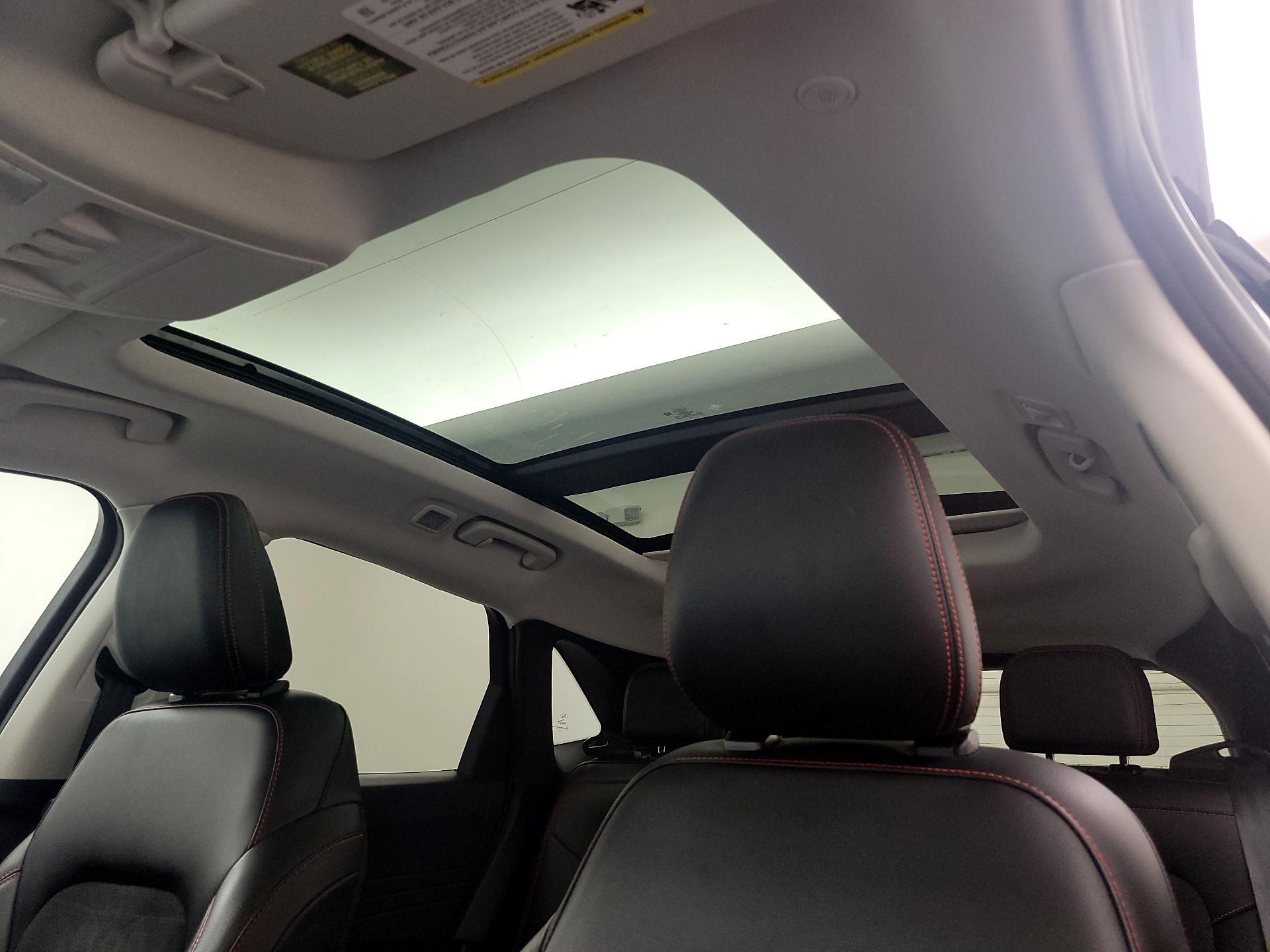 Thumbnail: 2022 Ford Escape - 20