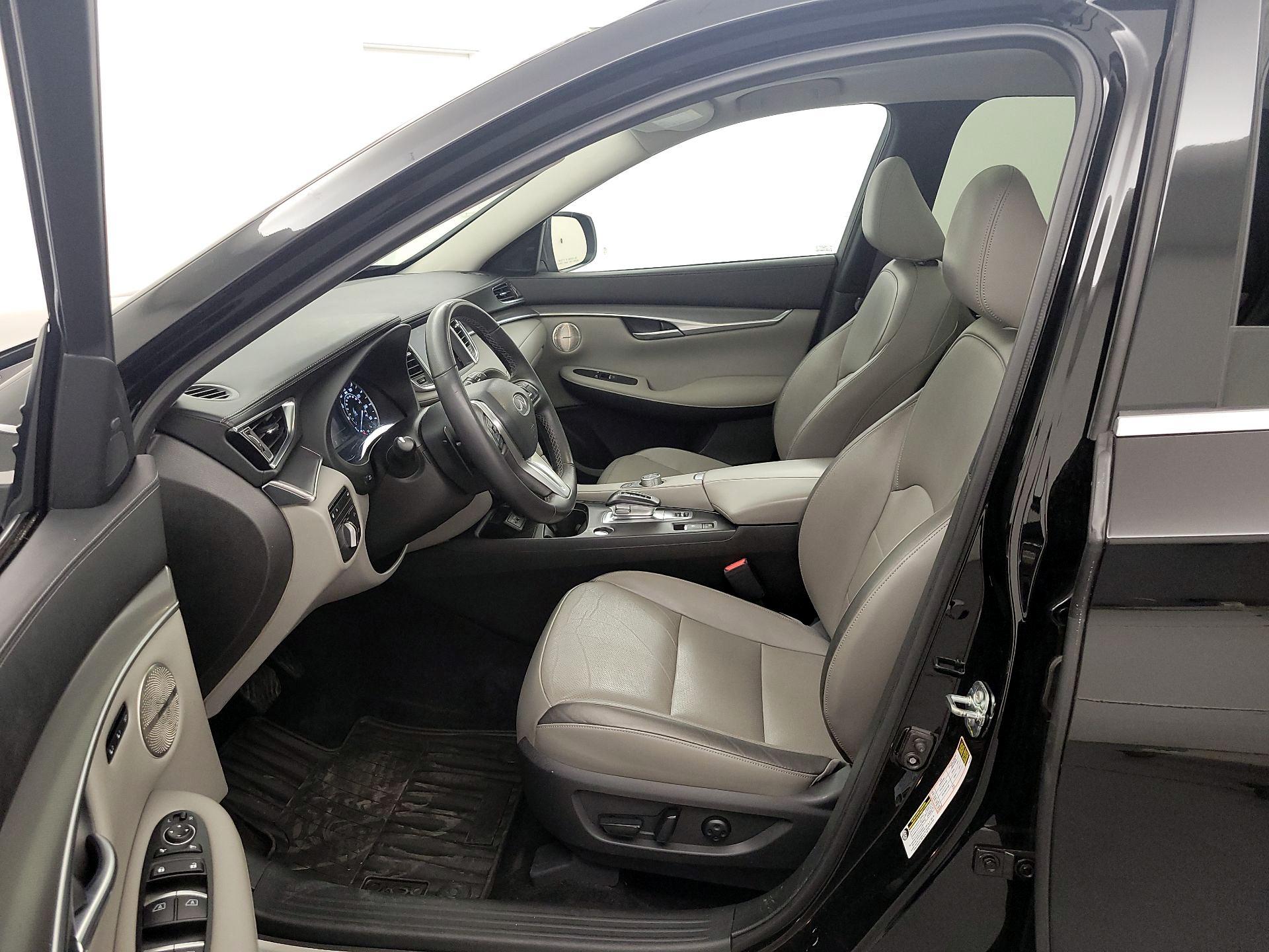 Thumbnail: 2023 INFINITI QX50 - 11