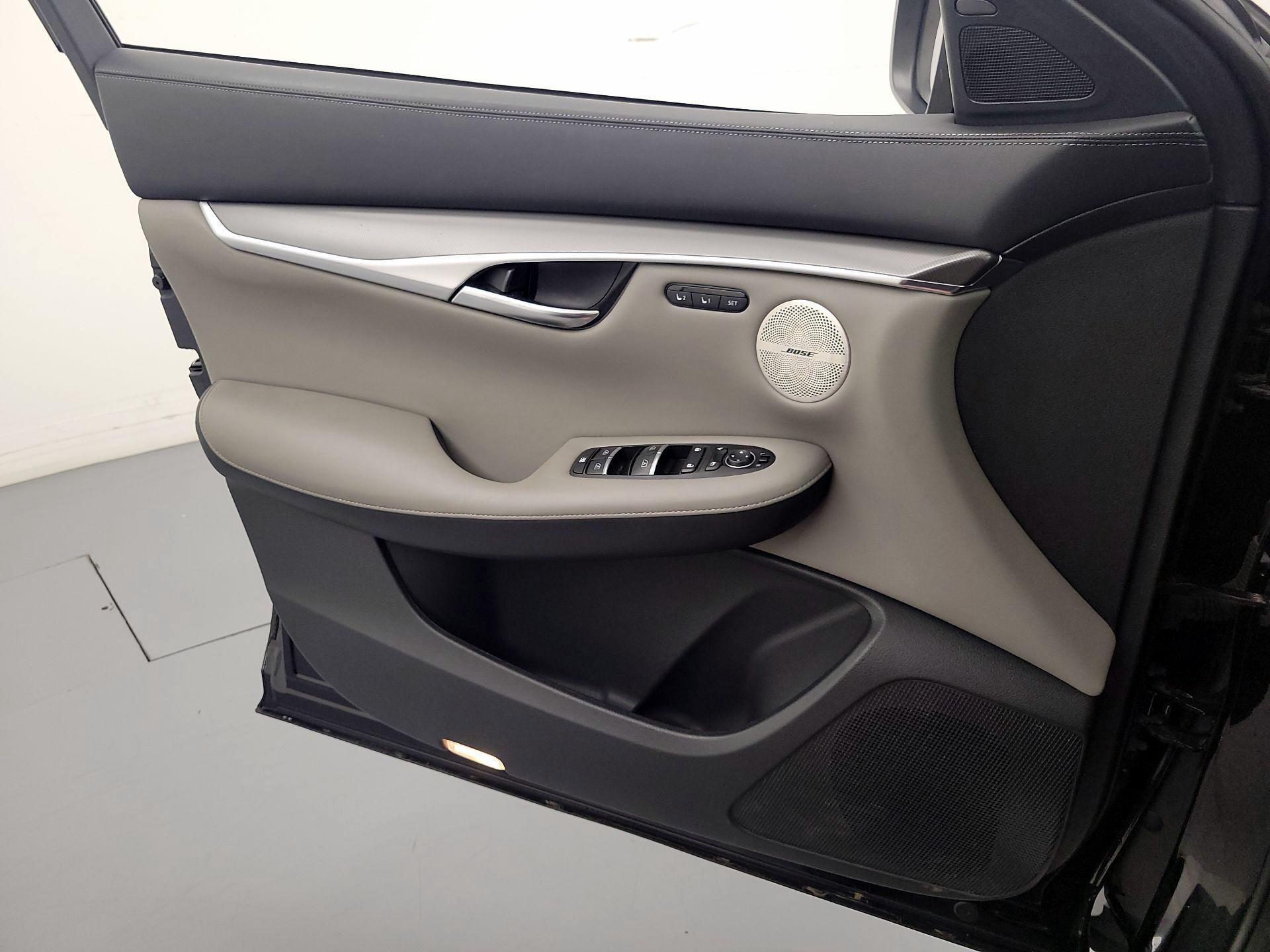 Thumbnail: 2023 INFINITI QX50 - 12