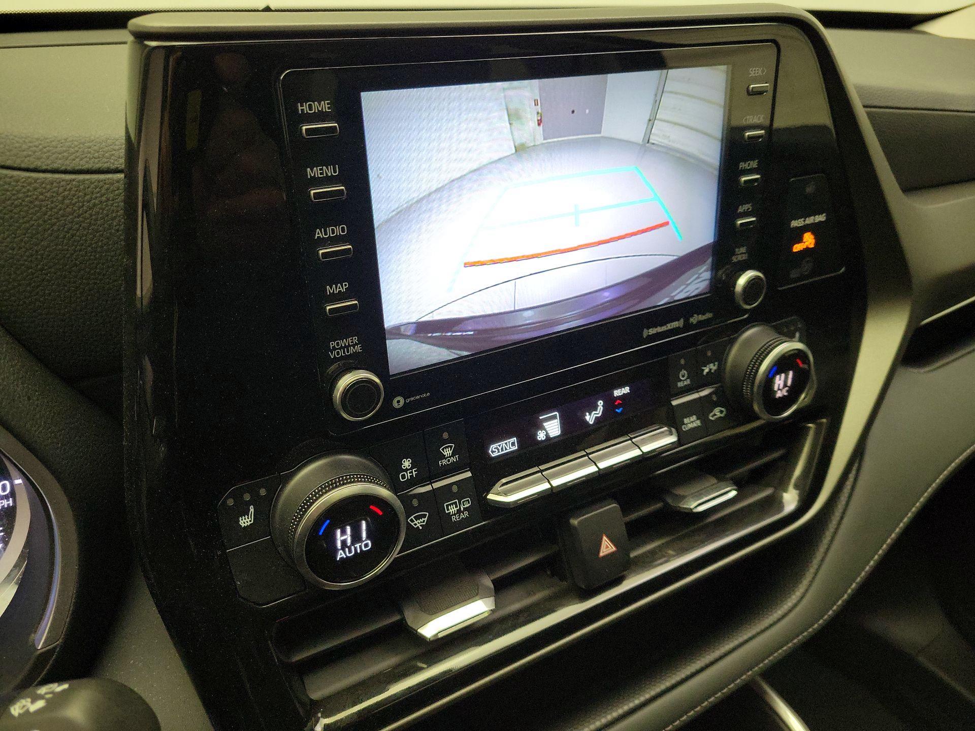 Thumbnail: 2022 Toyota Highlander - 14