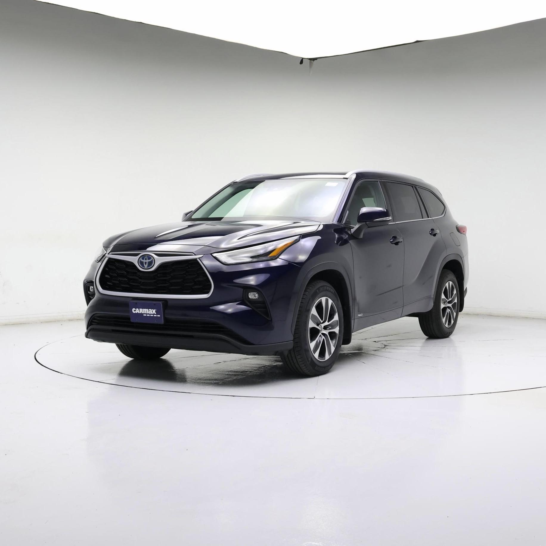 Thumbnail: 2022 Toyota Highlander - 4