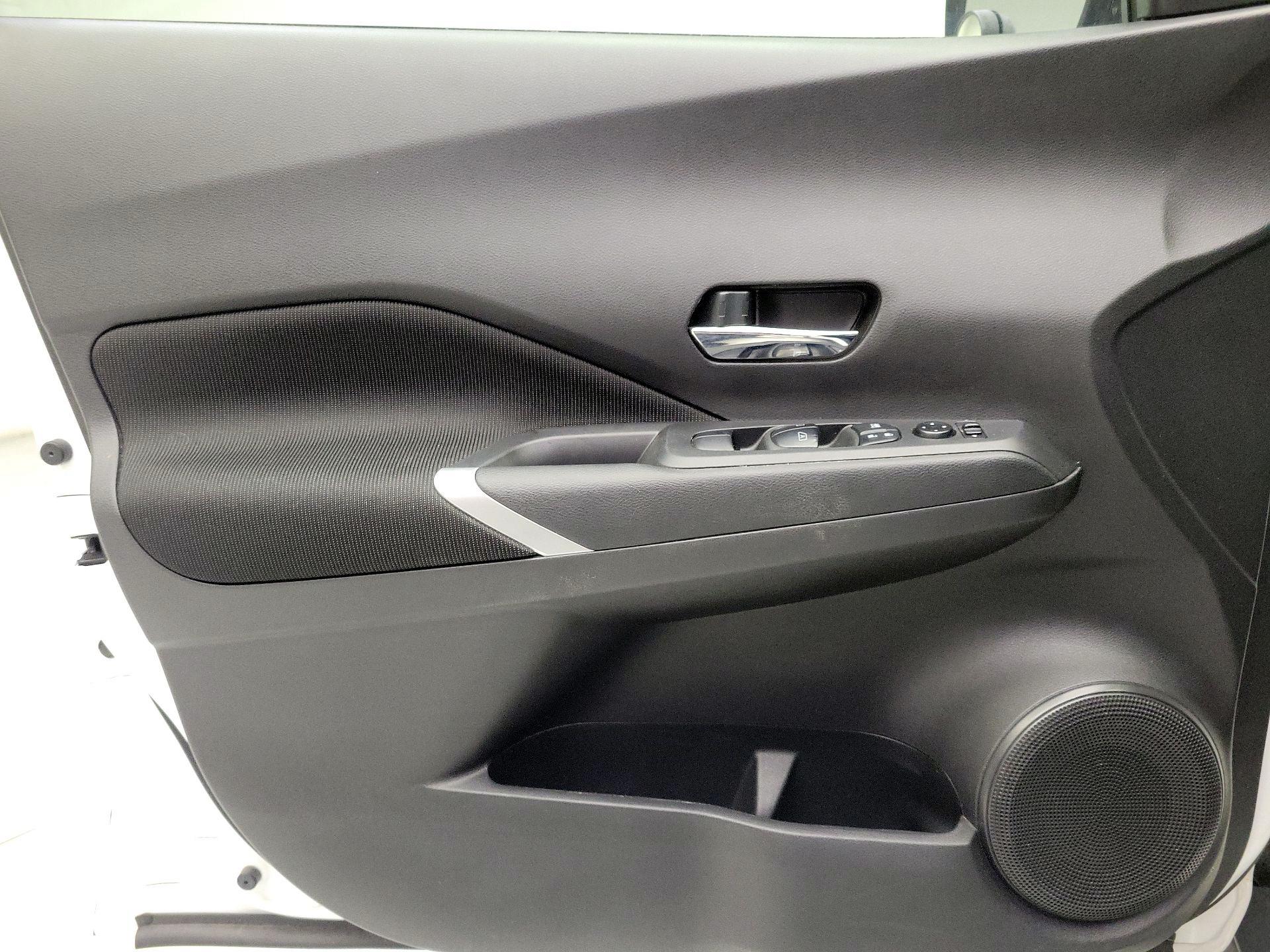 Thumbnail: 2023 Nissan Kicks - 12