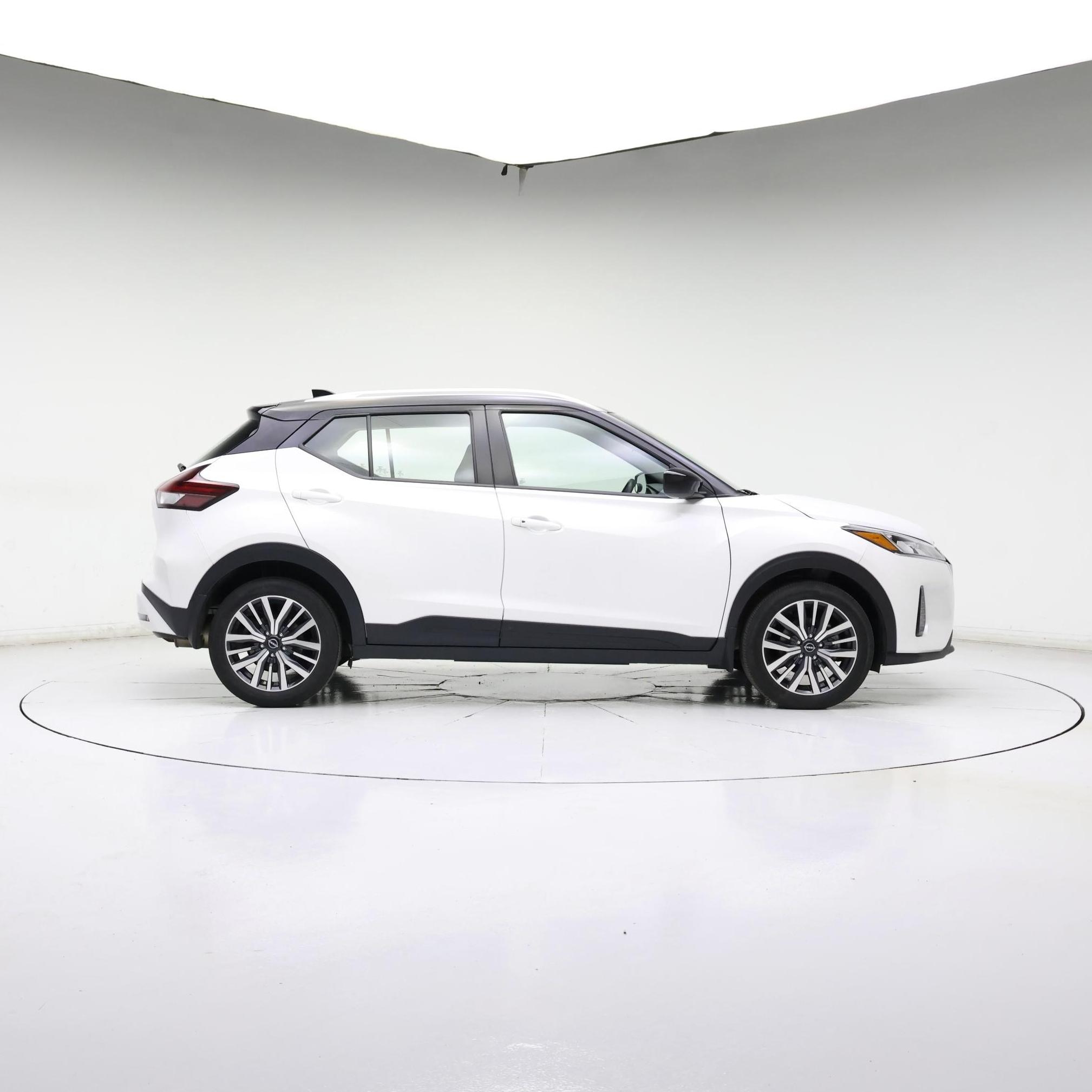 Thumbnail: 2023 Nissan Kicks - 7