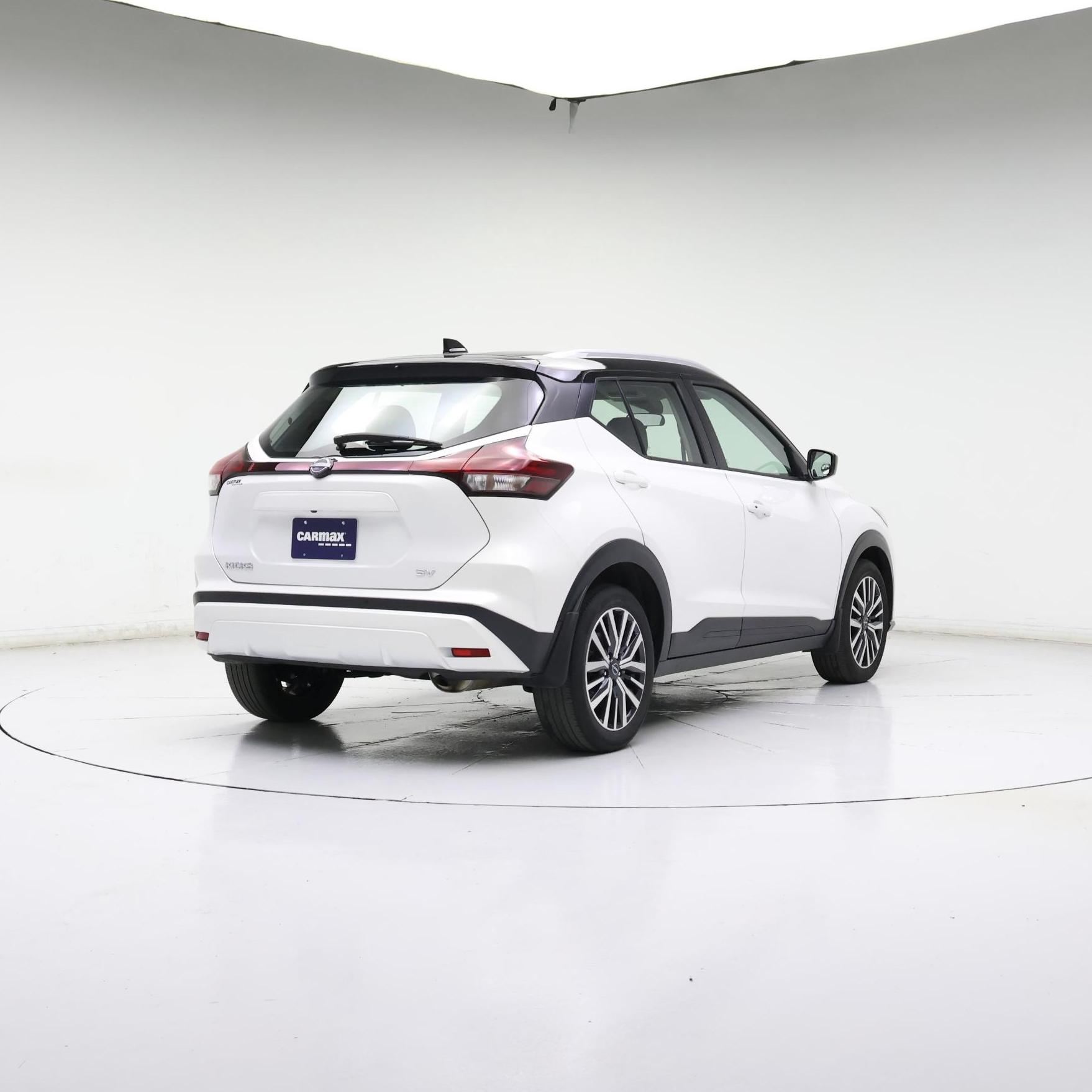 Thumbnail: 2023 Nissan Kicks - 8