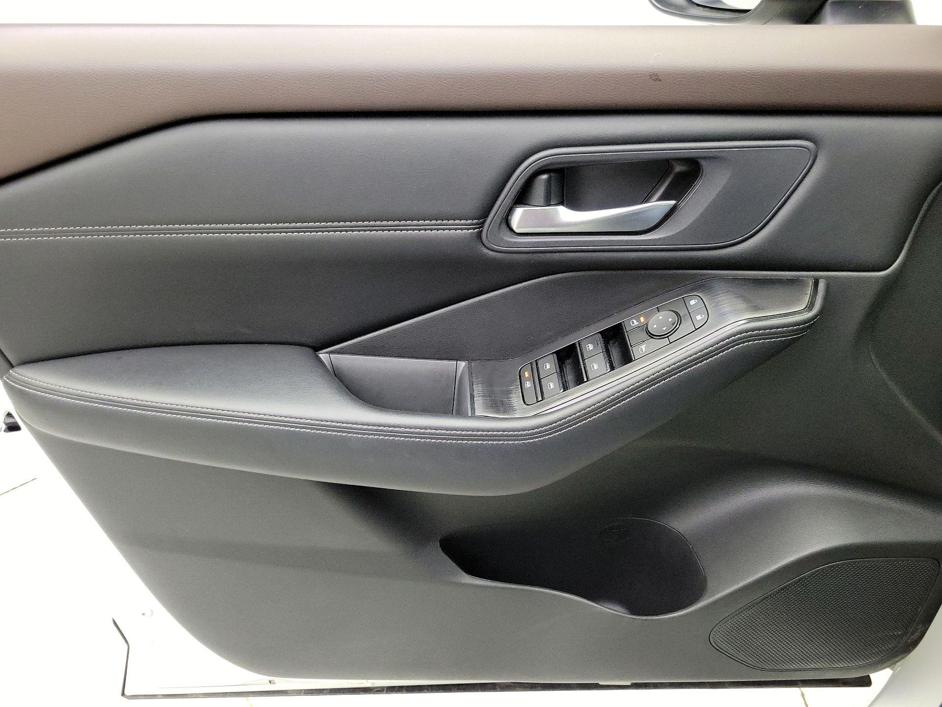 Thumbnail: 2023 Nissan Rogue - 12