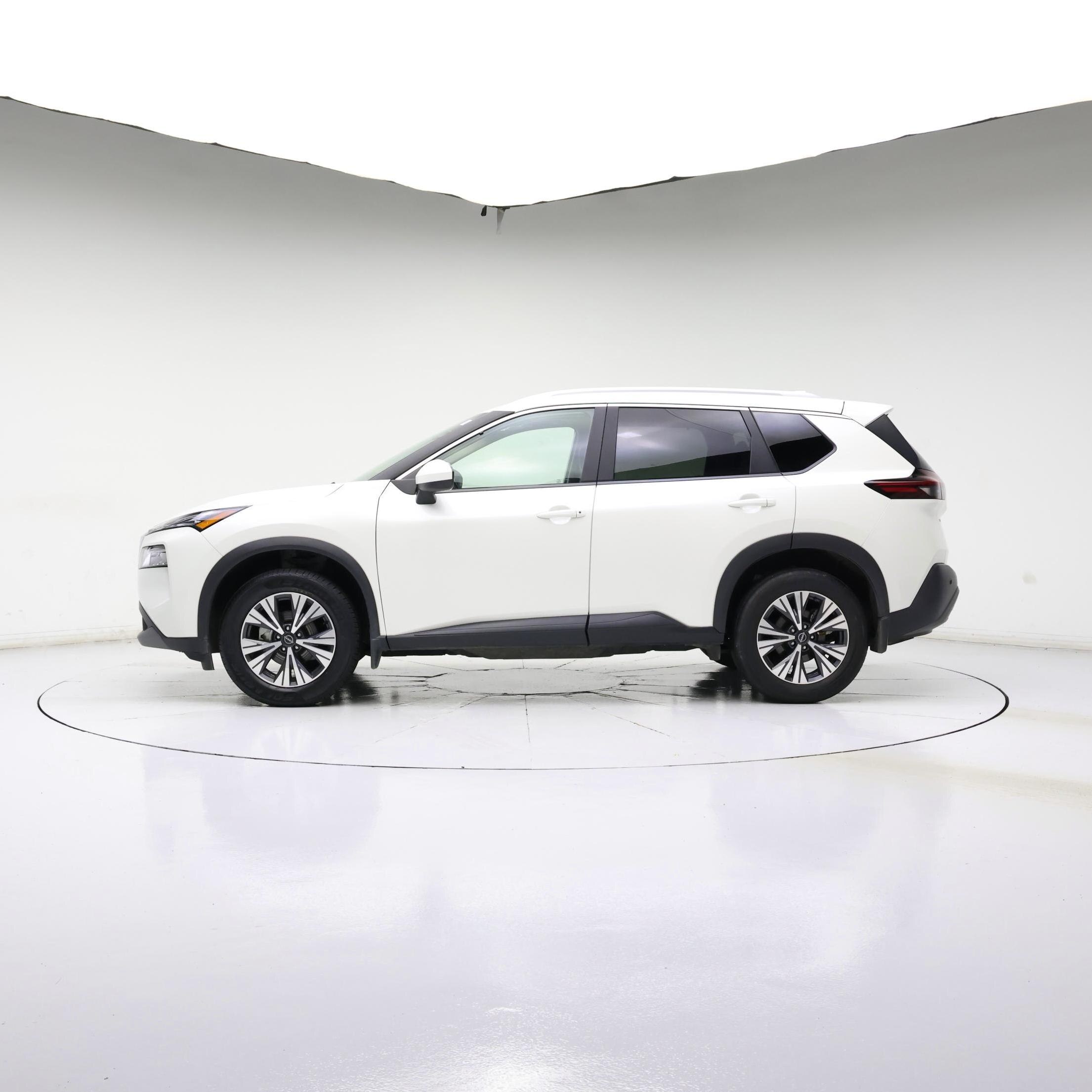 Thumbnail: 2023 Nissan Rogue - 3