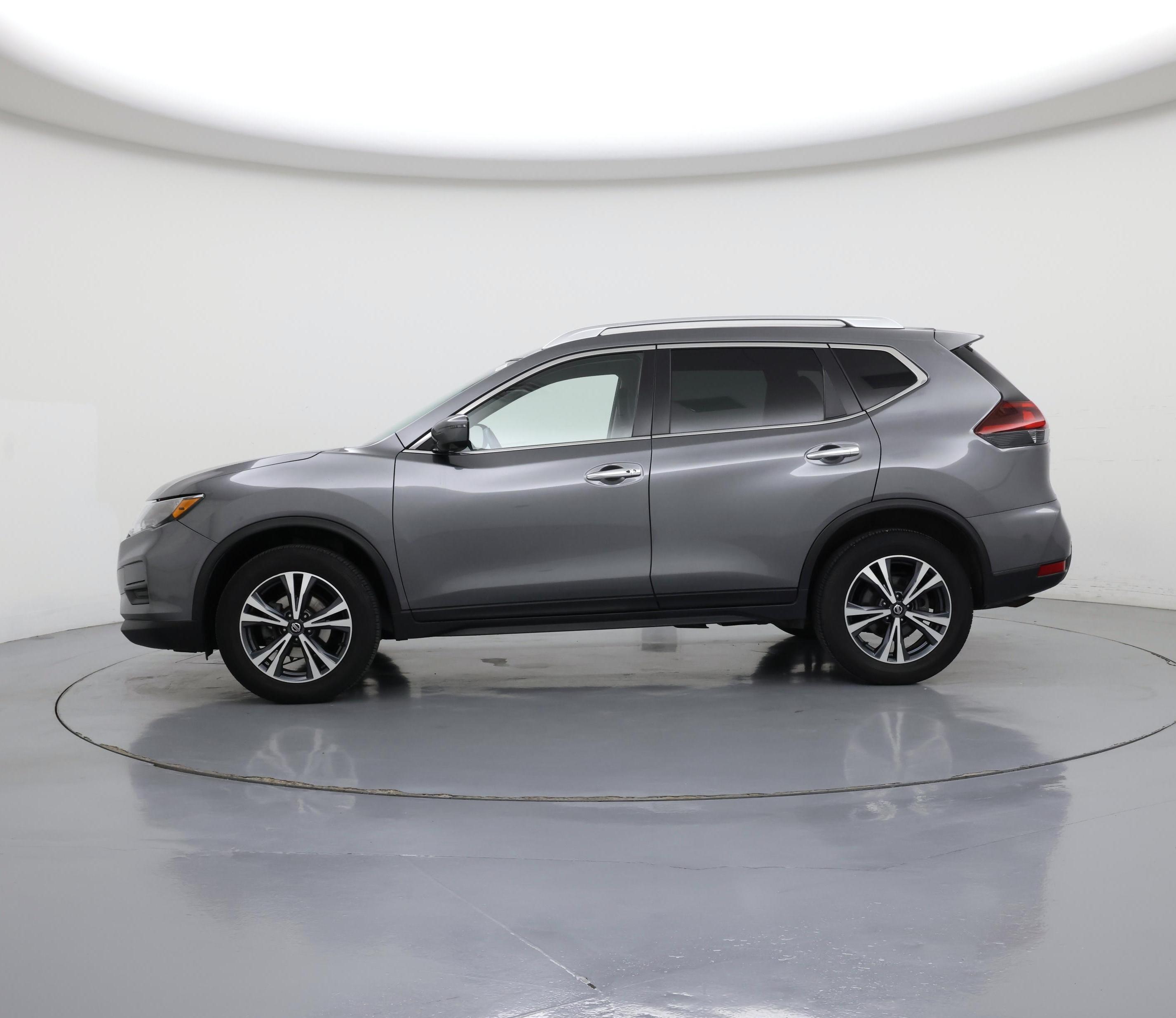 Thumbnail: 2020 Nissan Rogue - 3