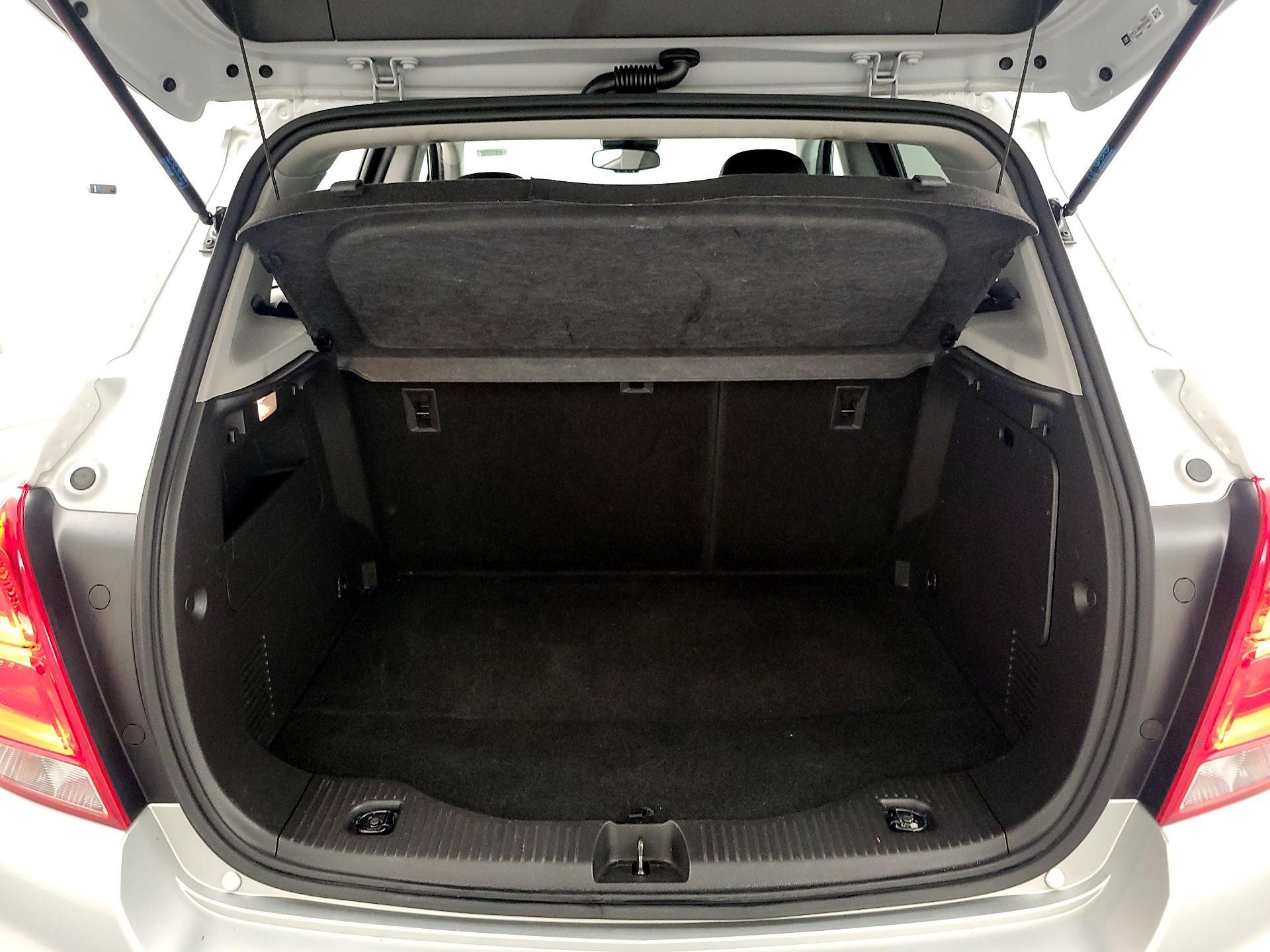 Thumbnail: 2020 Chevrolet Trax - 20