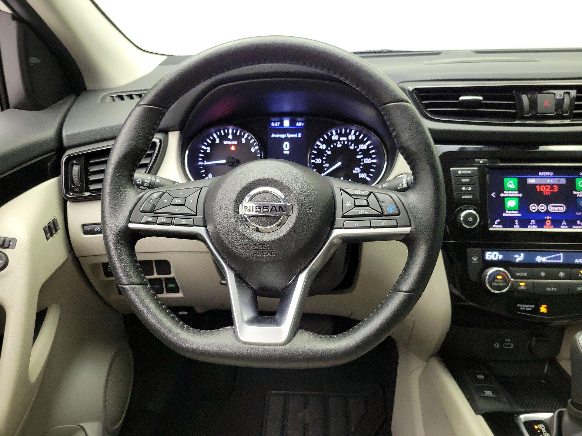 Thumbnail: 2022 Nissan Rogue Sport - 10