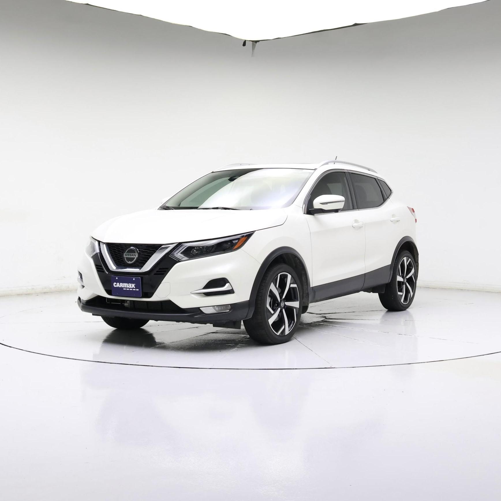 Thumbnail: 2022 Nissan Rogue Sport - 4