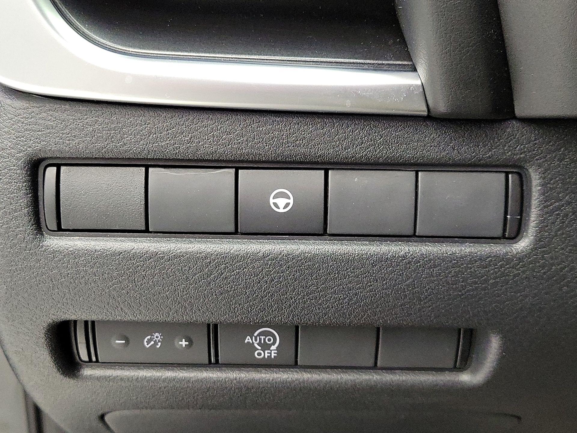 Thumbnail: 2023 Nissan Rogue - 13