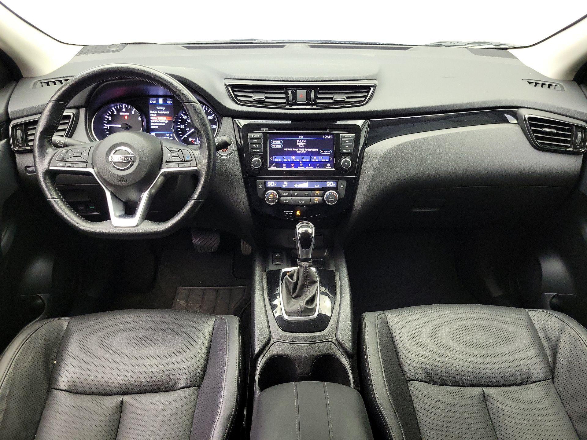 Thumbnail: 2022 Nissan Rogue Sport - 9