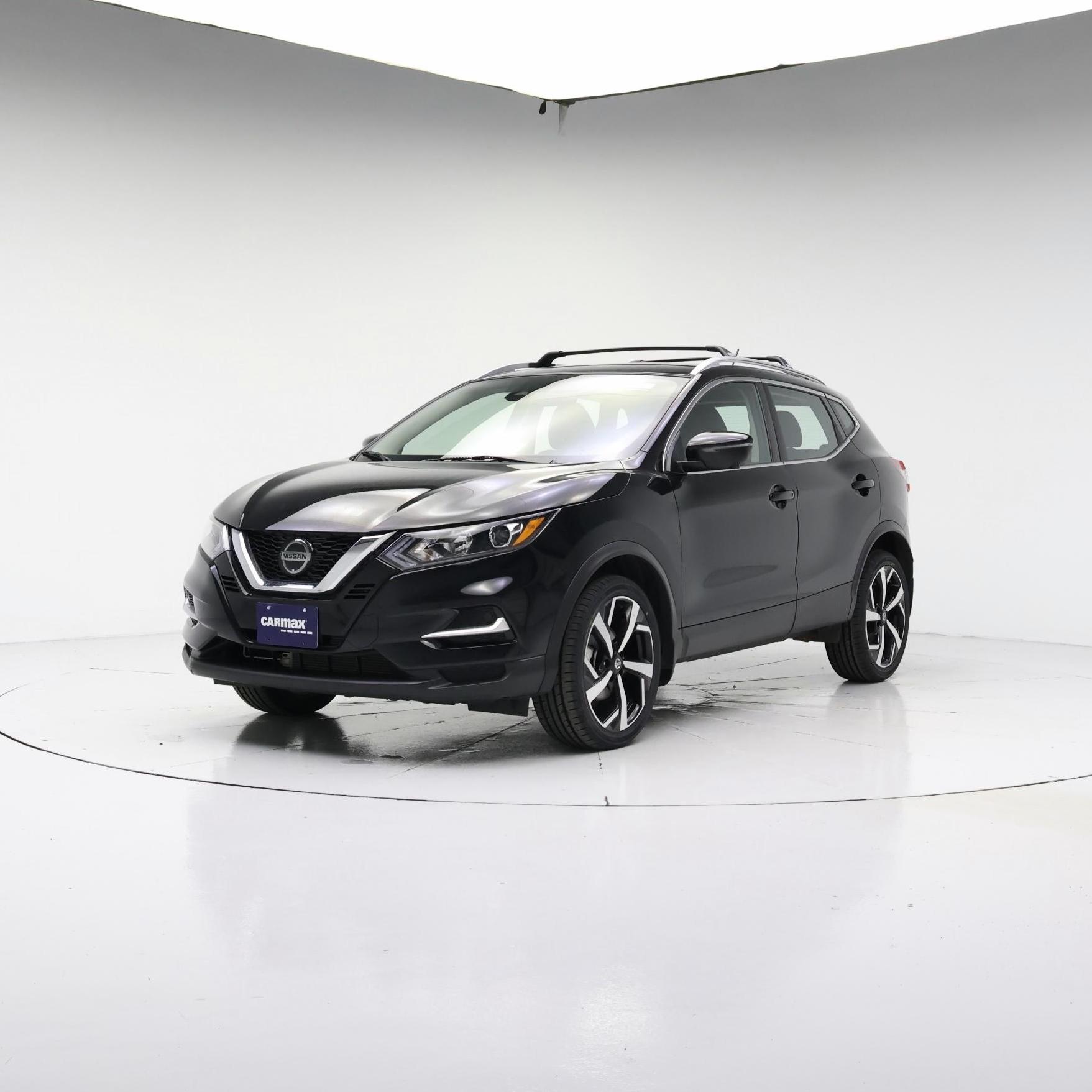 Thumbnail: 2022 Nissan Rogue Sport - 4