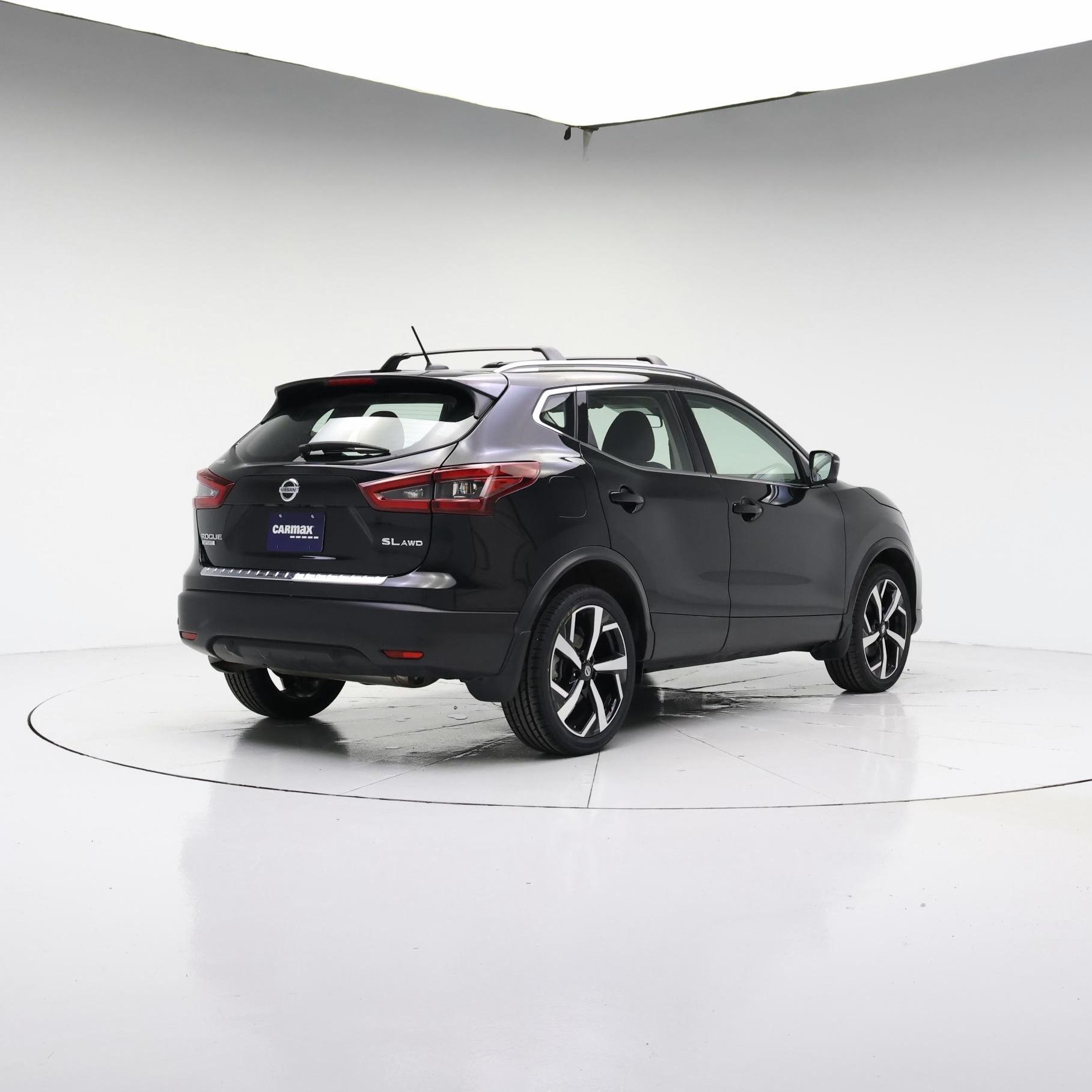 Thumbnail: 2022 Nissan Rogue Sport - 8