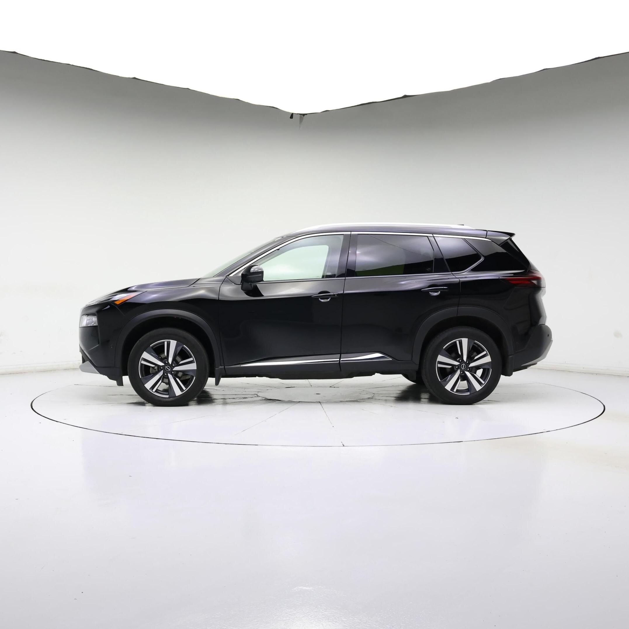 Thumbnail: 2023 Nissan Rogue - 3
