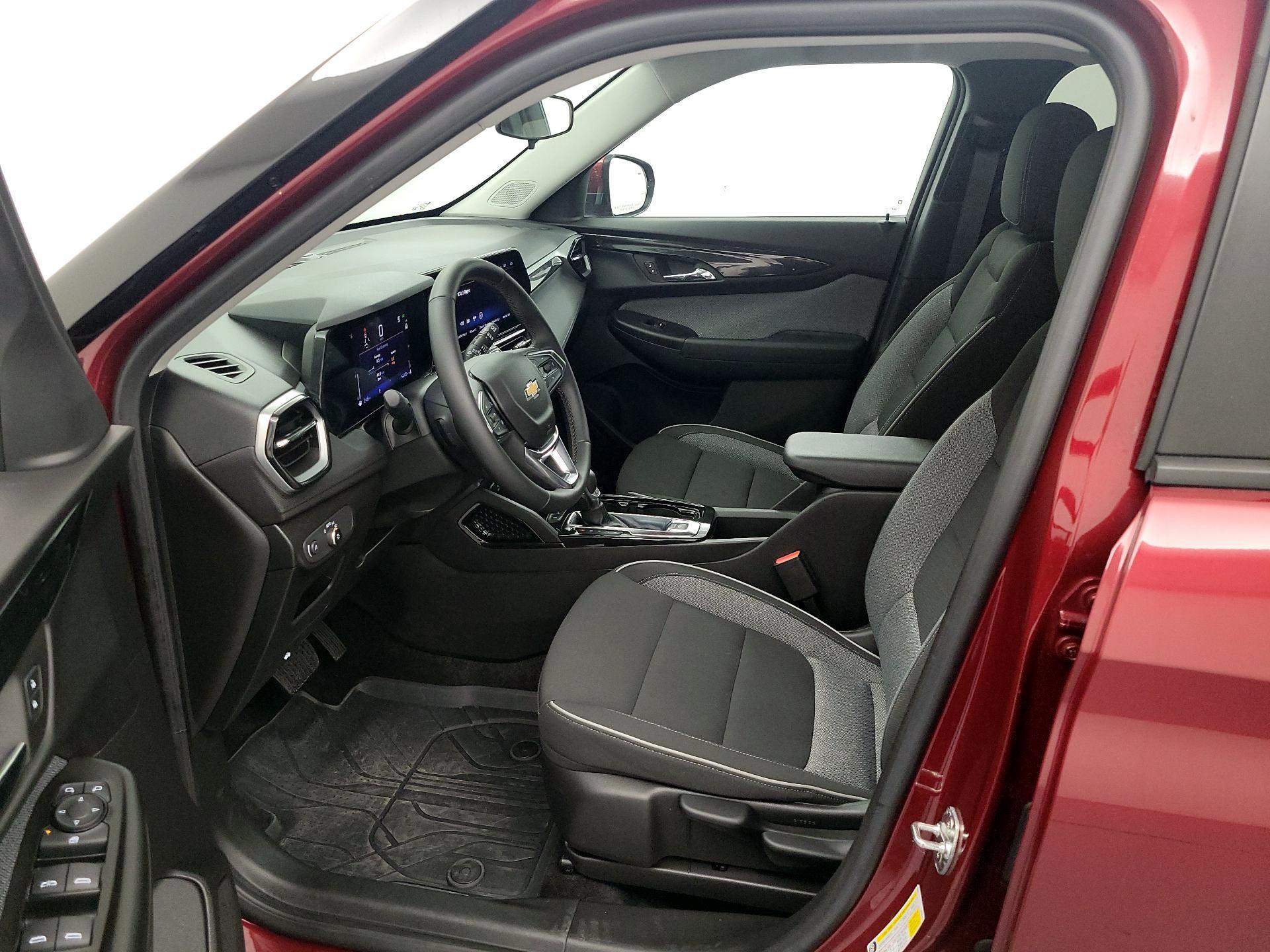 Thumbnail: 2024 Chevrolet TrailBlazer - 11