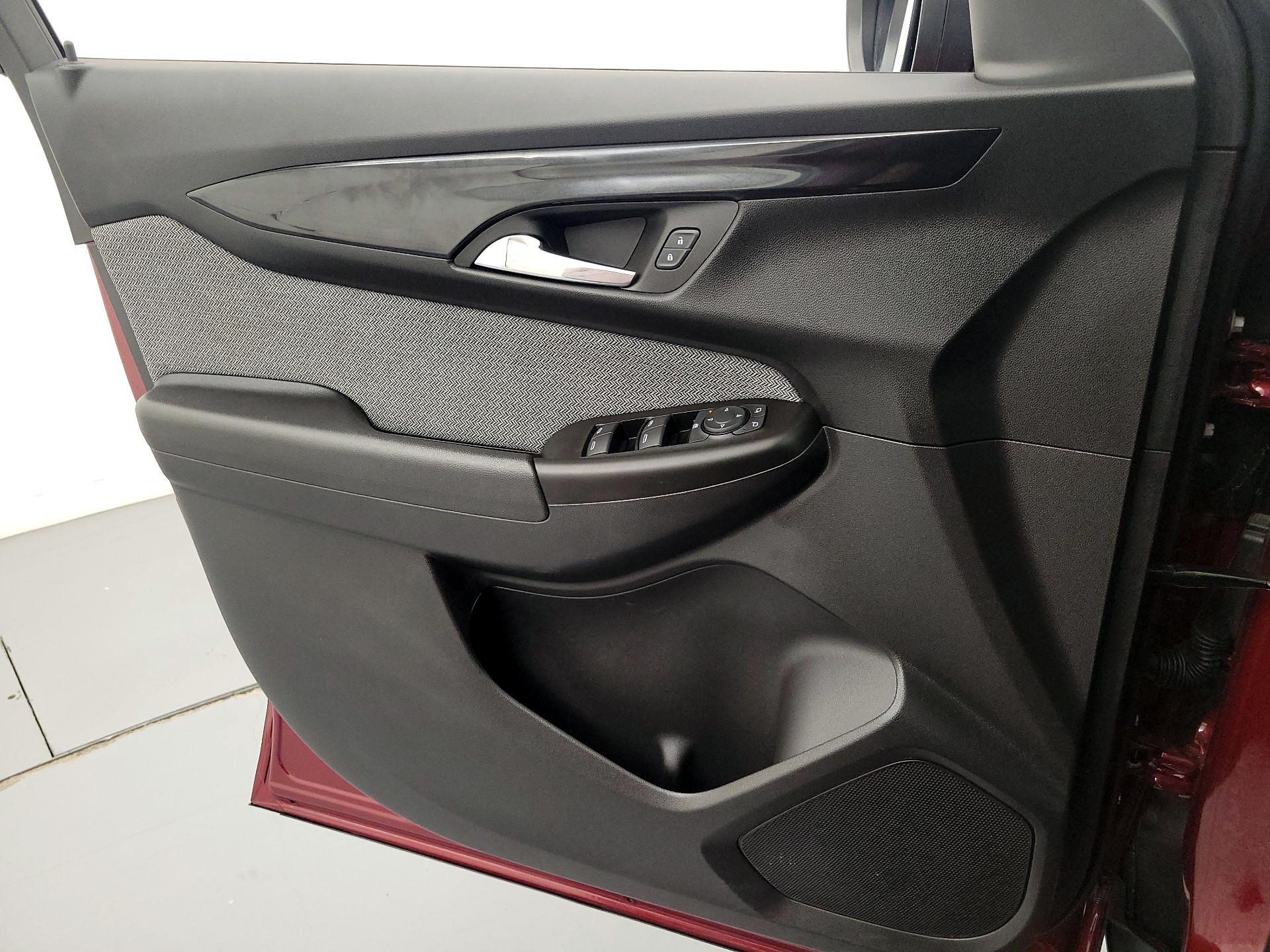 Thumbnail: 2024 Chevrolet TrailBlazer - 12