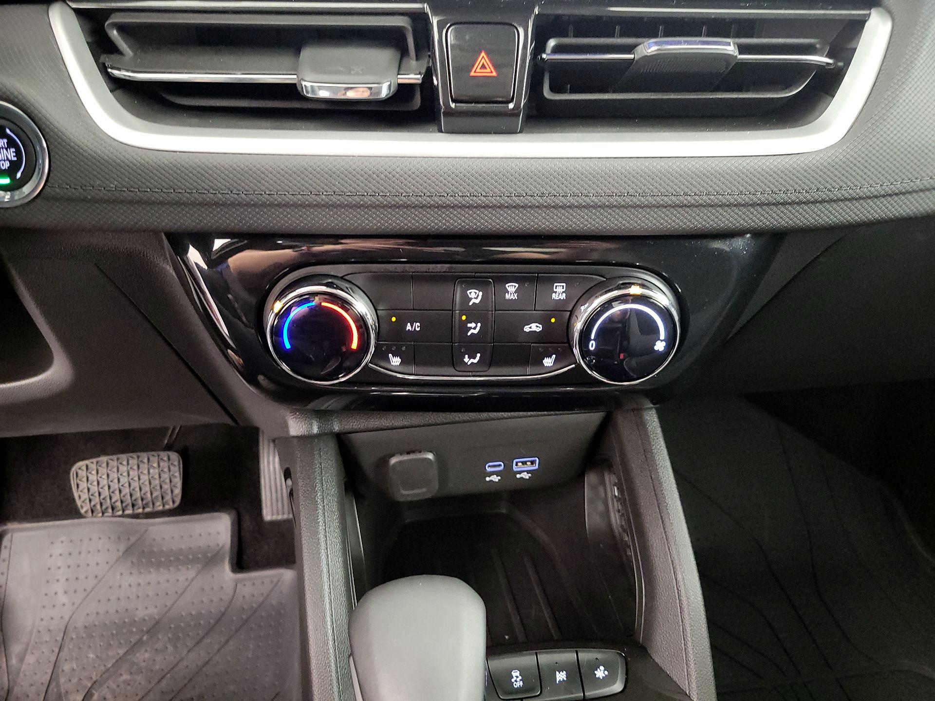 Thumbnail: 2024 Chevrolet TrailBlazer - 16