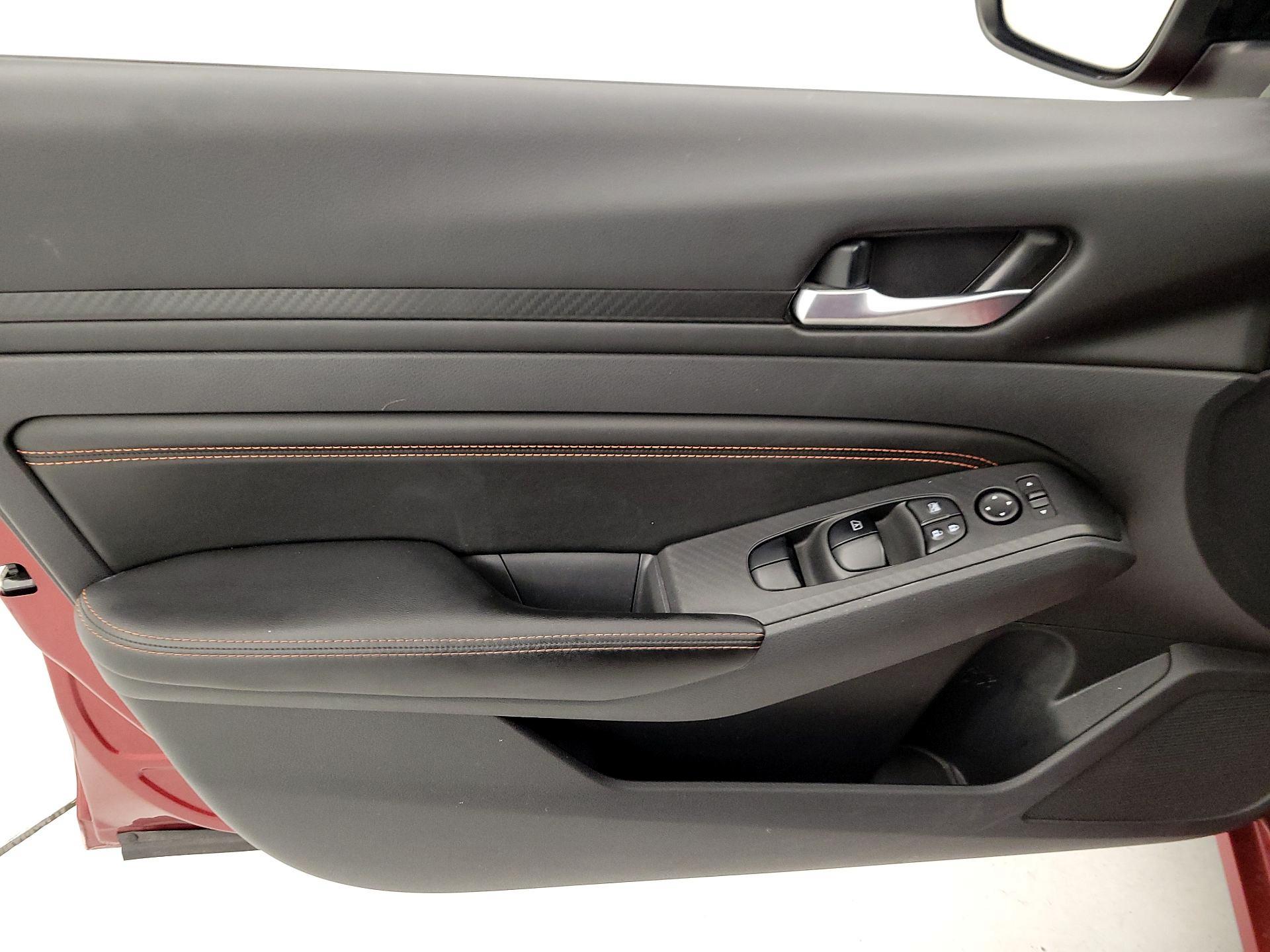 Thumbnail: 2022 Nissan Altima - 12