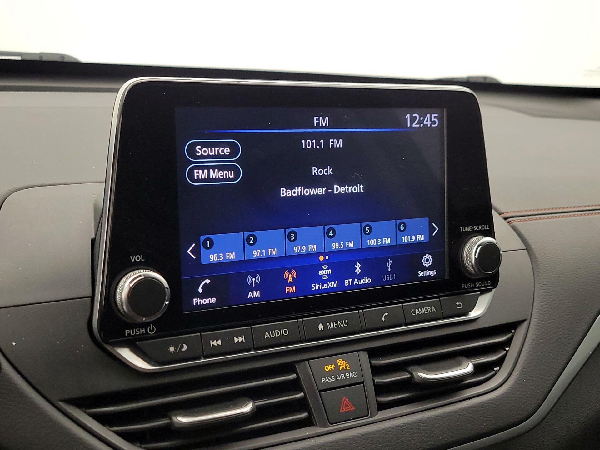 Thumbnail: 2022 Nissan Altima - 15