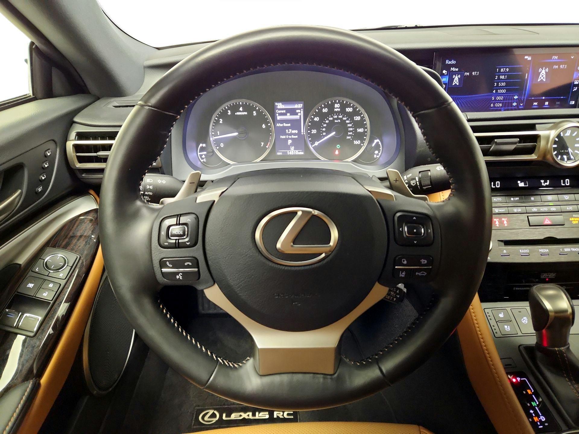 Thumbnail: 2020 Lexus RC - 10