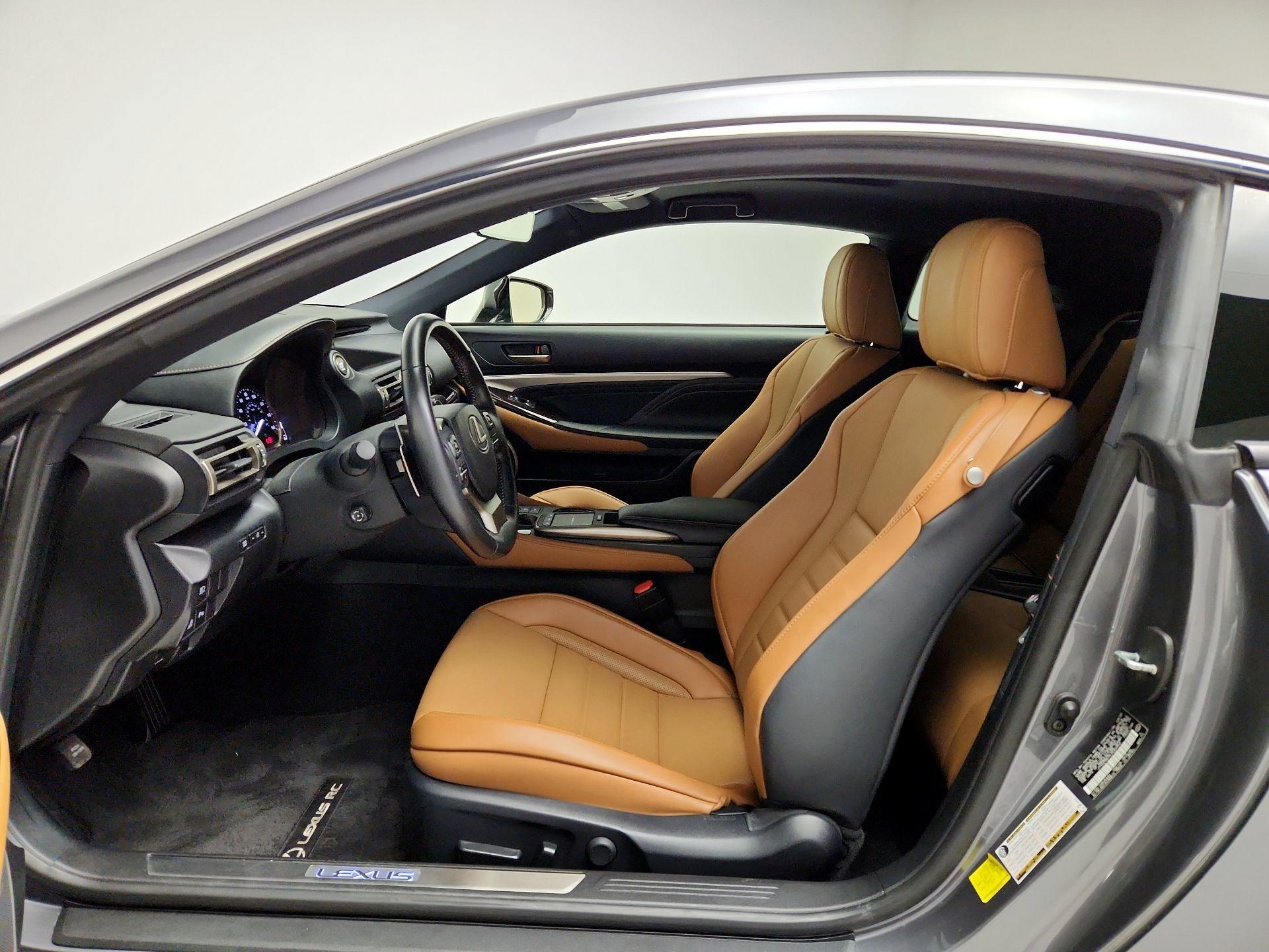 Thumbnail: 2020 Lexus RC - 11