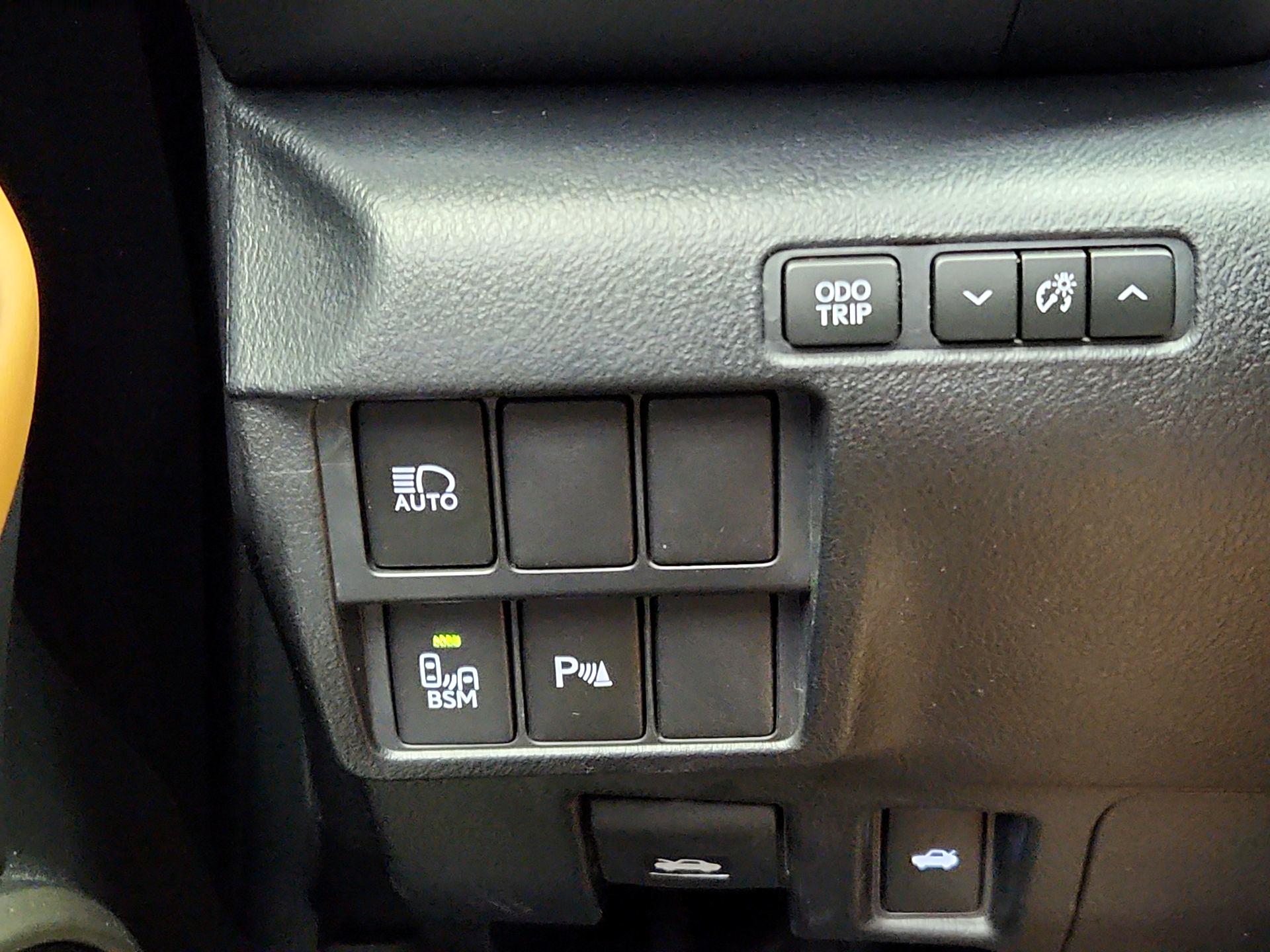 Thumbnail: 2020 Lexus RC - 13