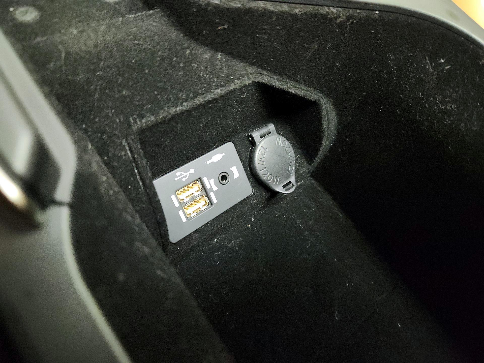 Thumbnail: 2020 Lexus RC - 19