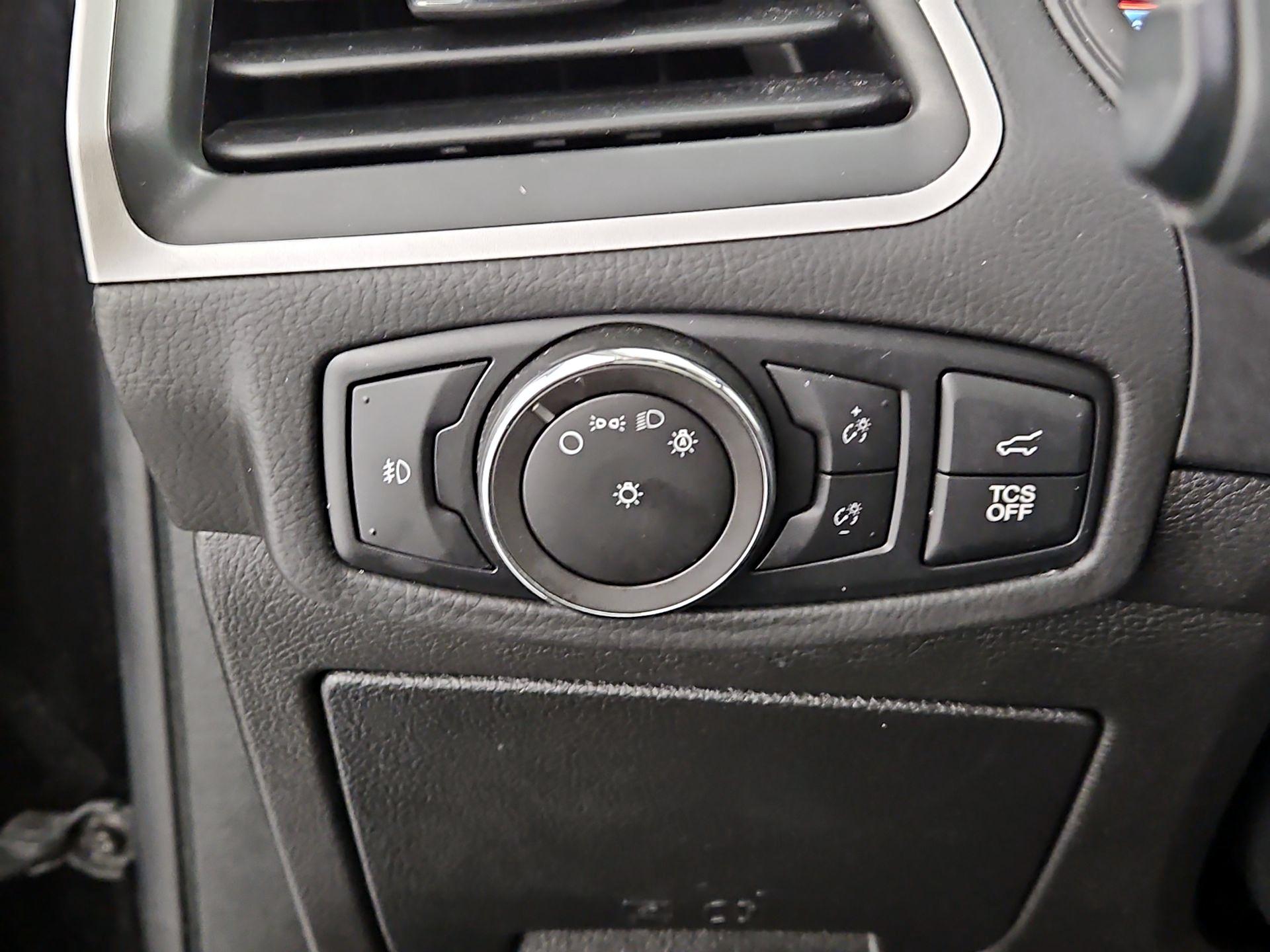 Thumbnail: 2023 Ford Edge - 13