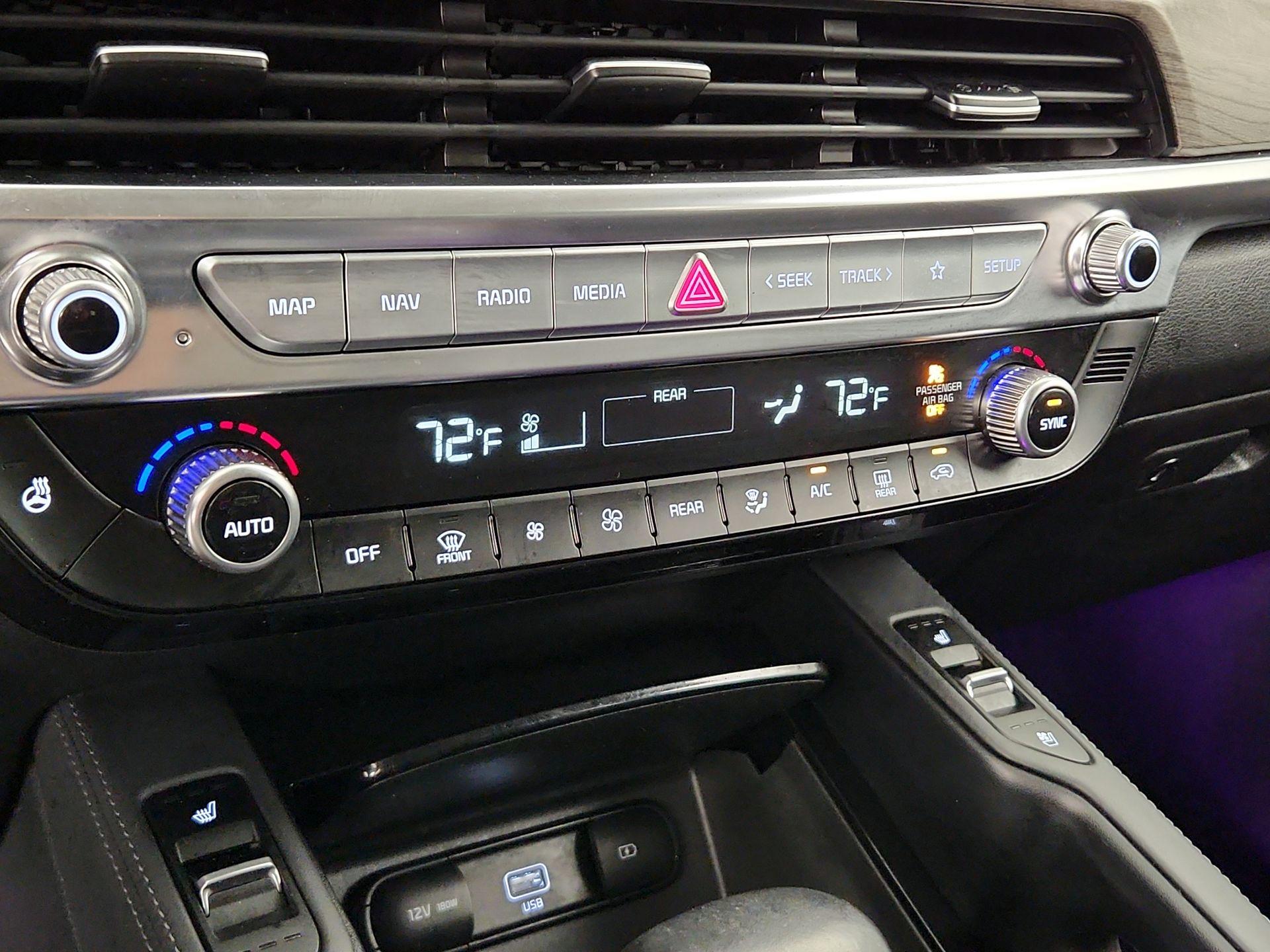 Thumbnail: 2020 Kia Telluride - 17