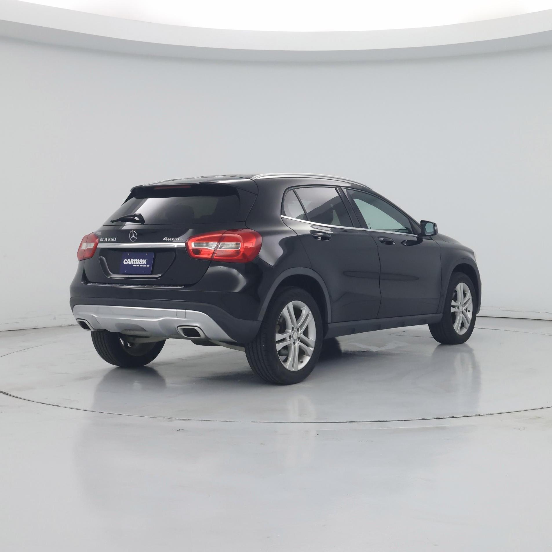 Thumbnail: 2017 Mercedes-Benz GLA - 8