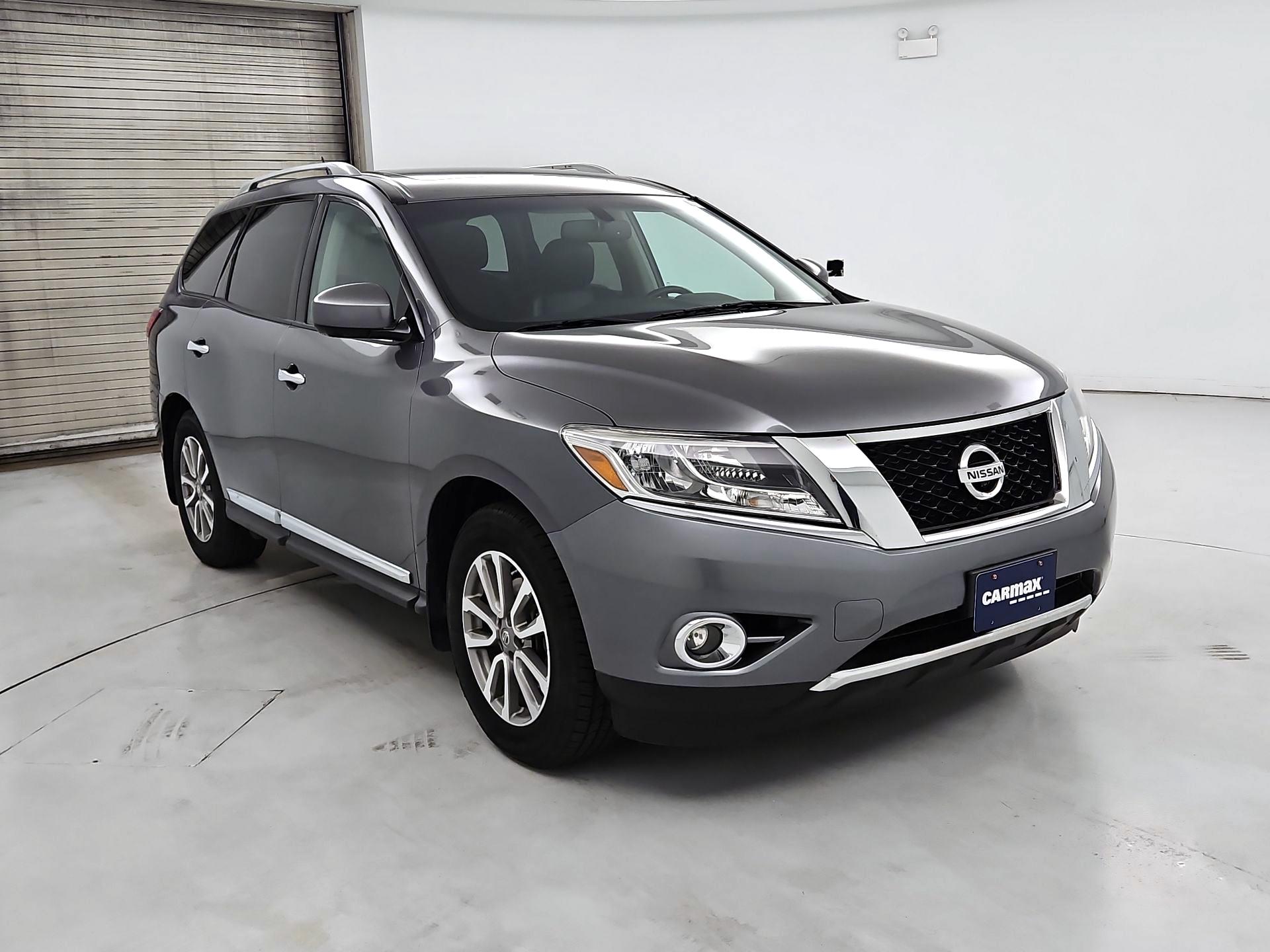 Thumbnail: 2016 Nissan Pathfinder - 1