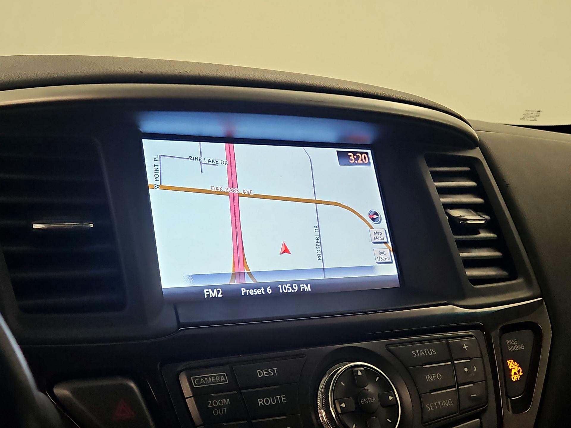 Thumbnail: 2016 Nissan Pathfinder - 12
