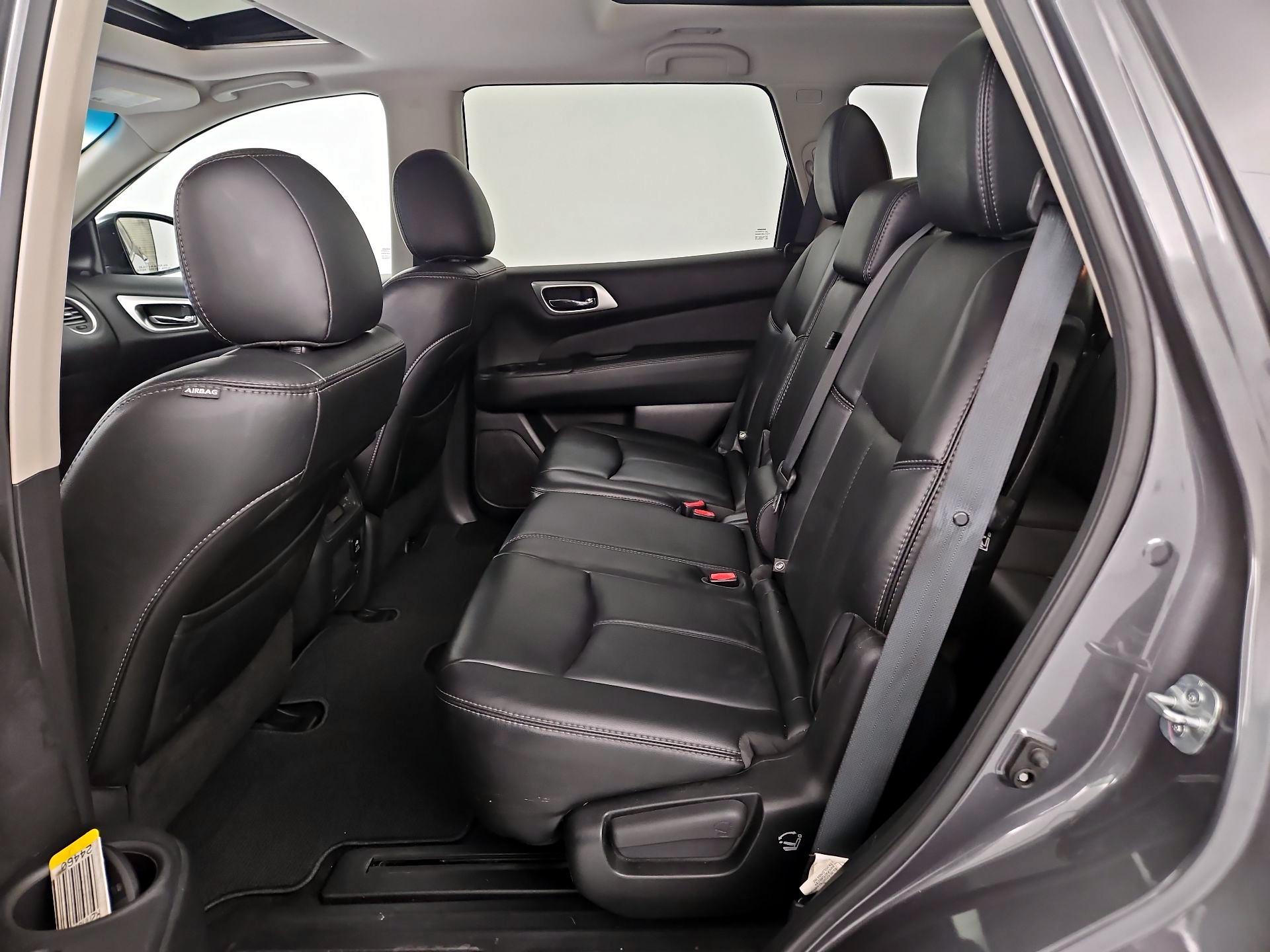 Thumbnail: 2016 Nissan Pathfinder - 19
