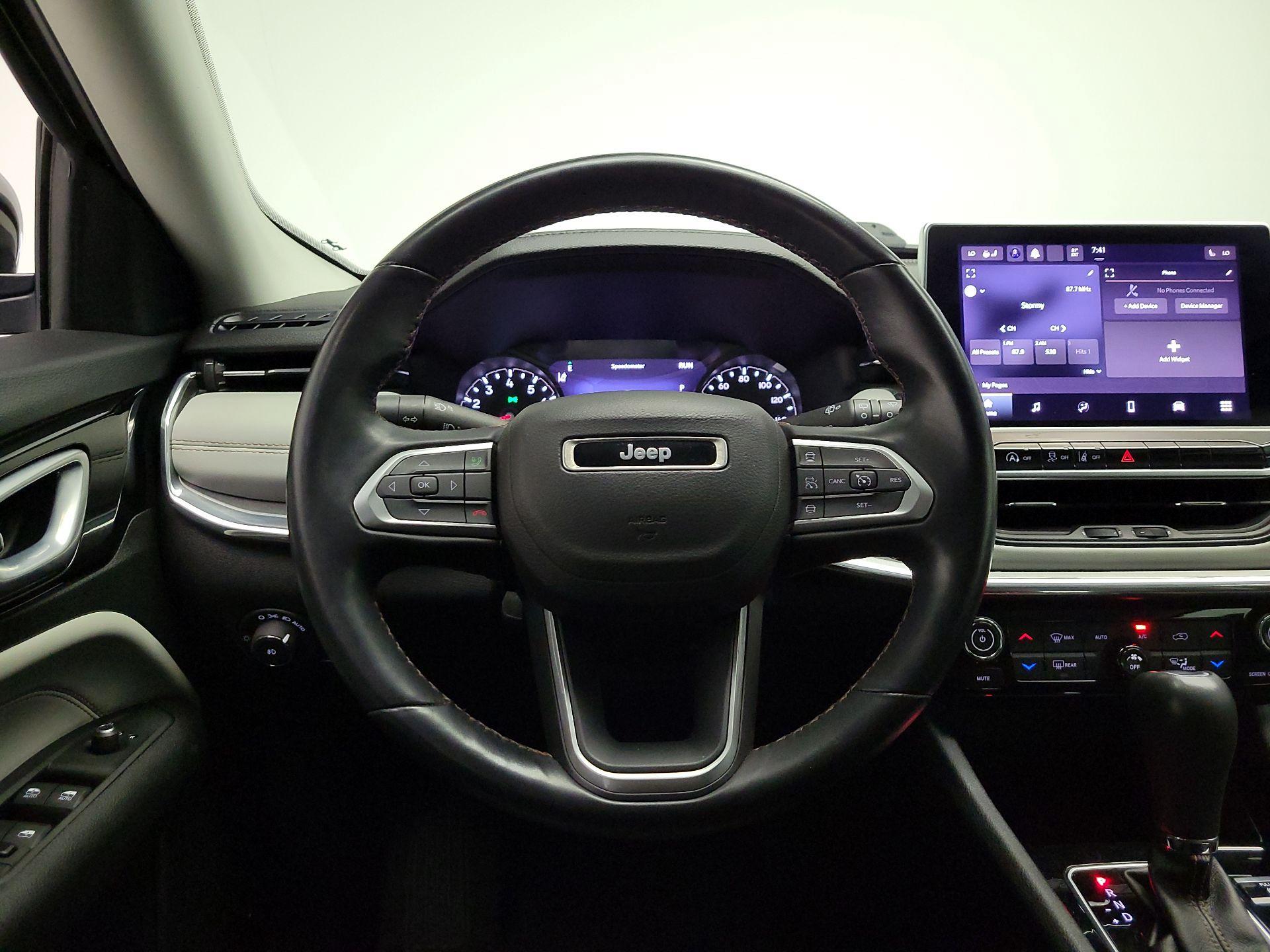 Thumbnail: 2022 Jeep Compass - 10