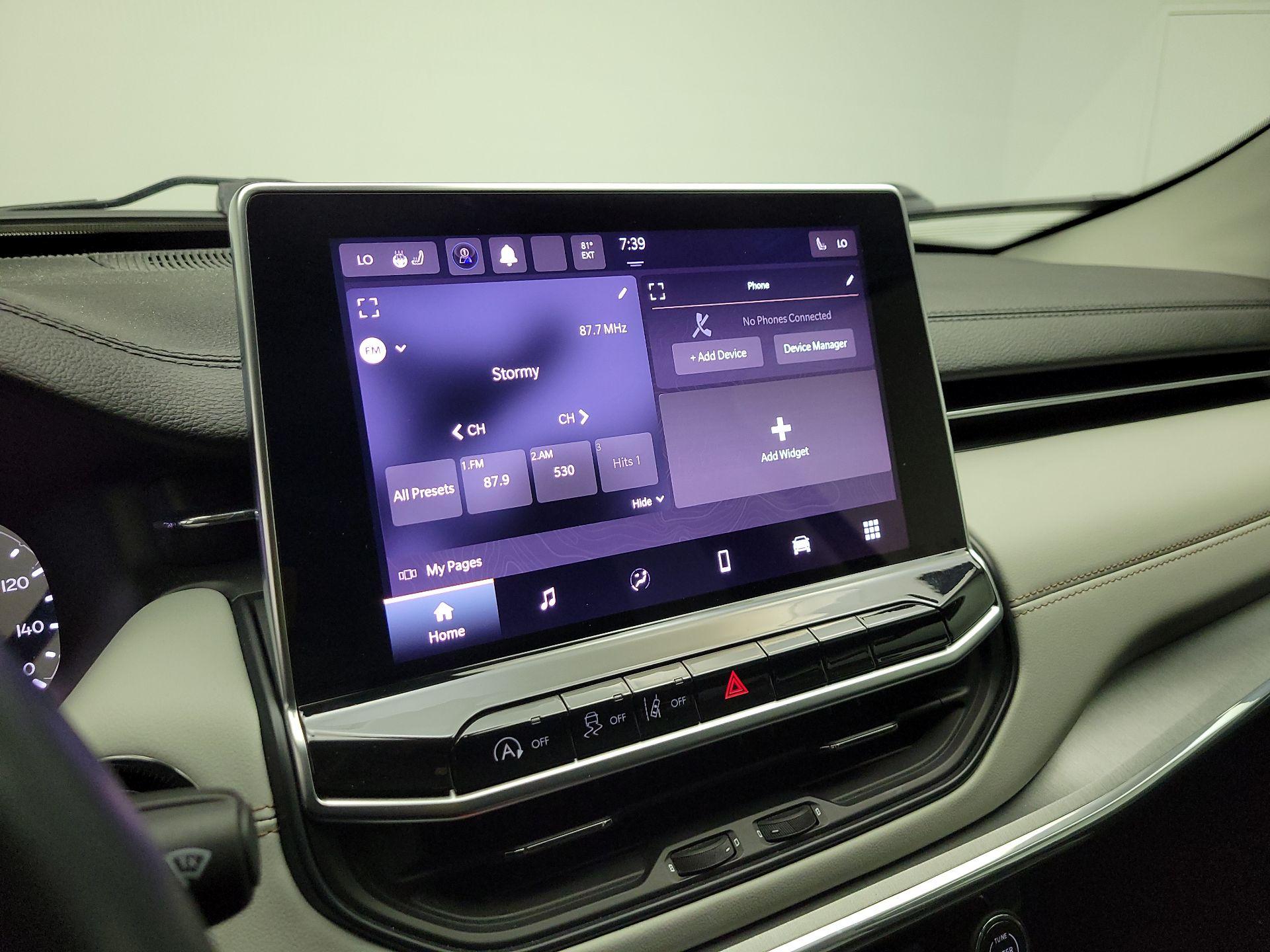 Thumbnail: 2022 Jeep Compass - 14