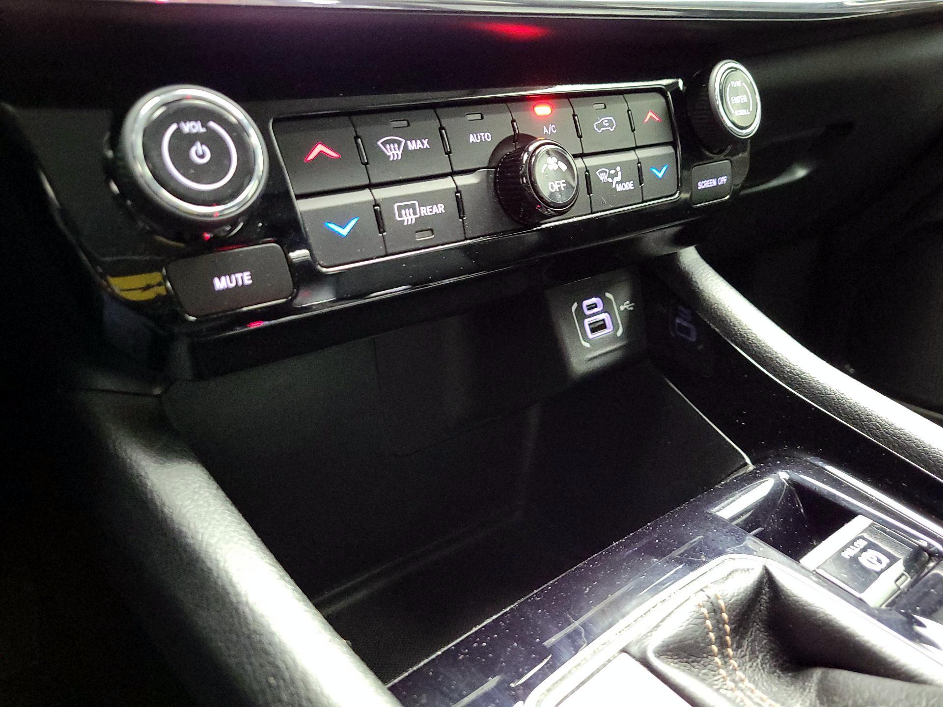 Thumbnail: 2022 Jeep Compass - 15