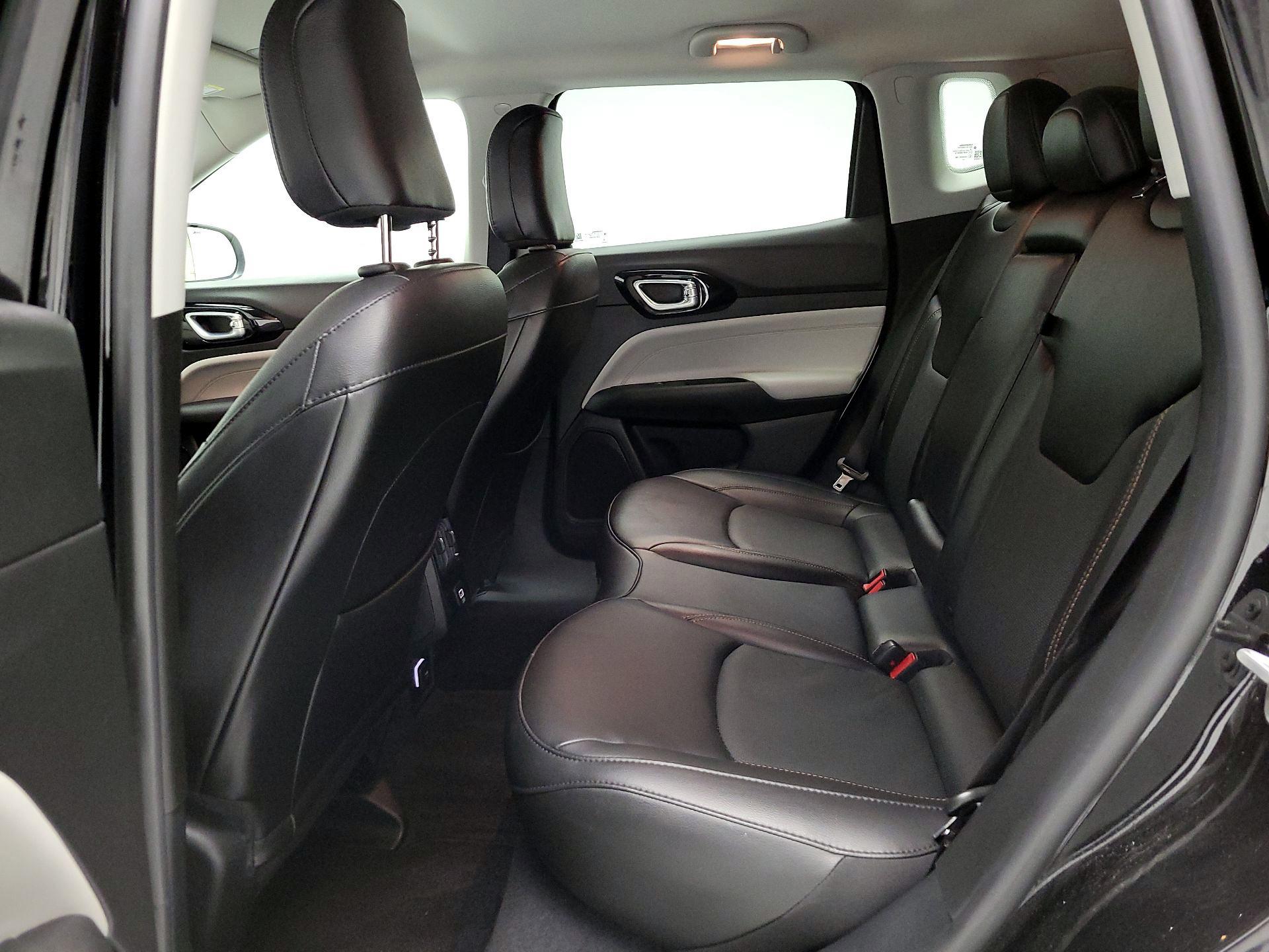 Thumbnail: 2022 Jeep Compass - 18