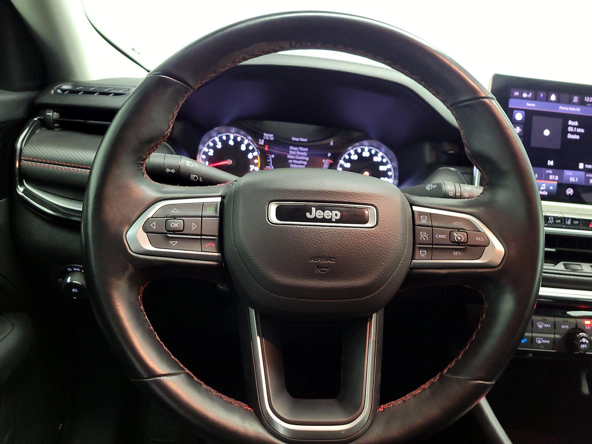 Thumbnail: 2022 Jeep Compass - 10