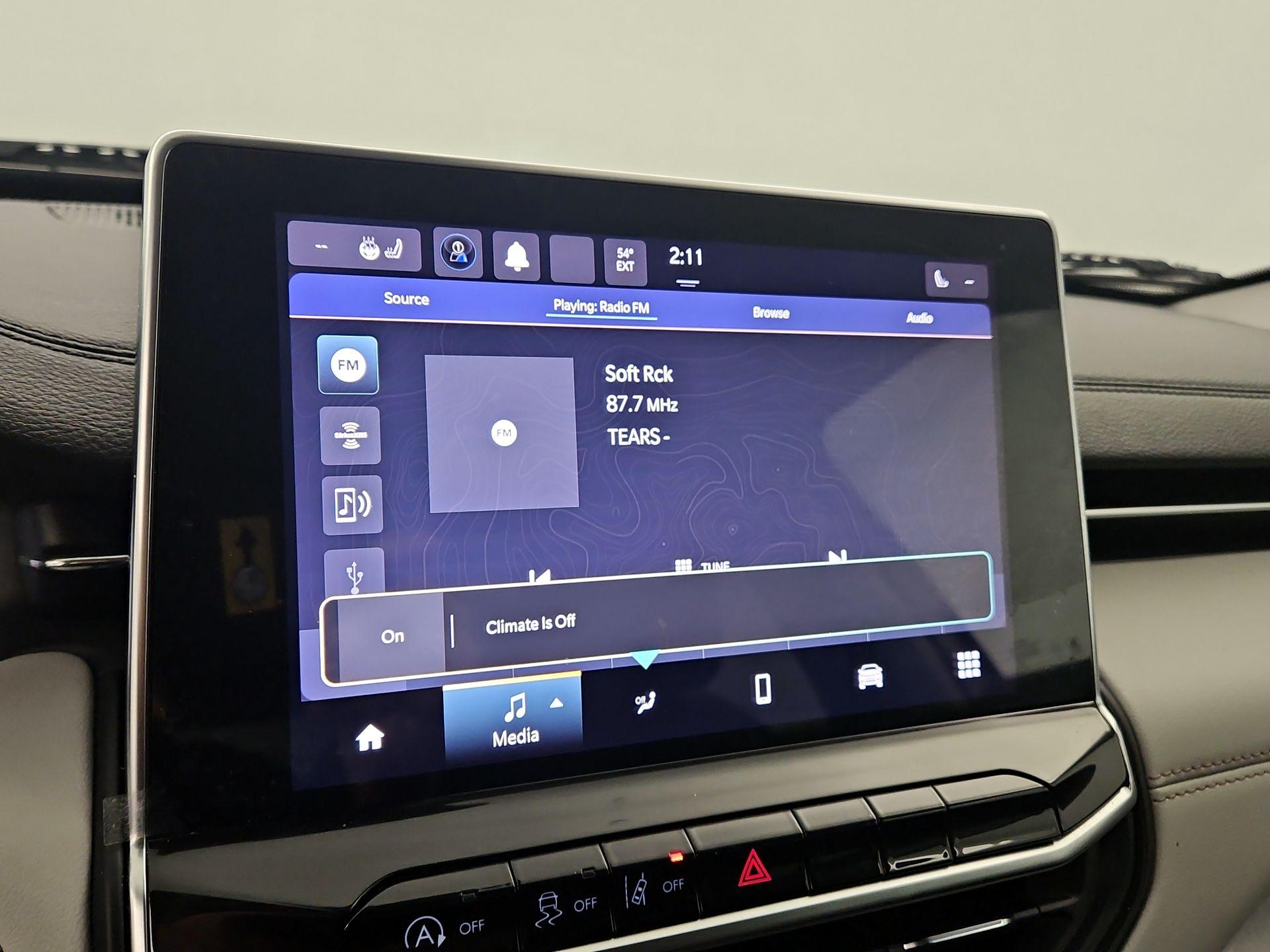 Thumbnail: 2022 Jeep Compass - 15