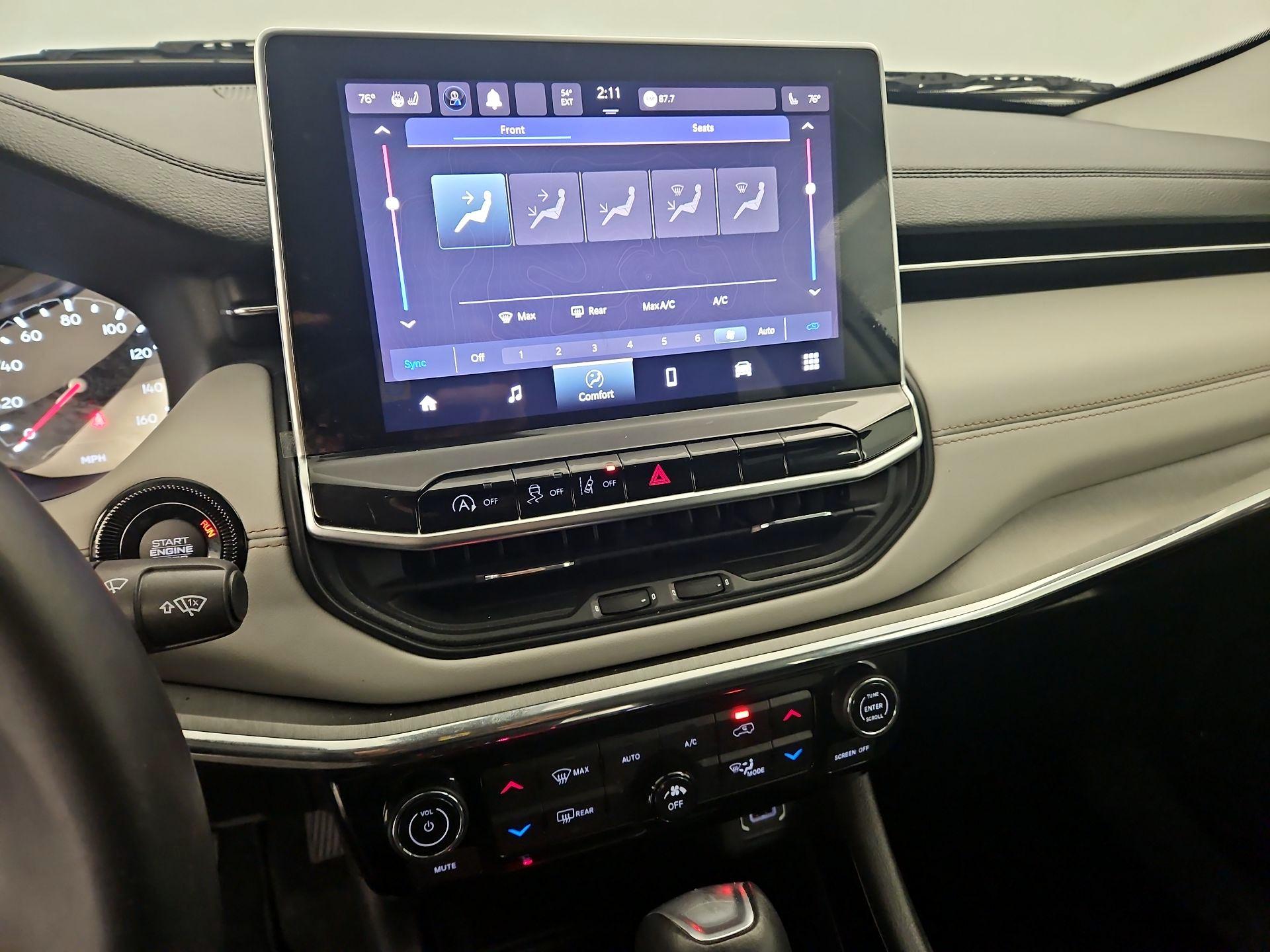 Thumbnail: 2022 Jeep Compass - 16