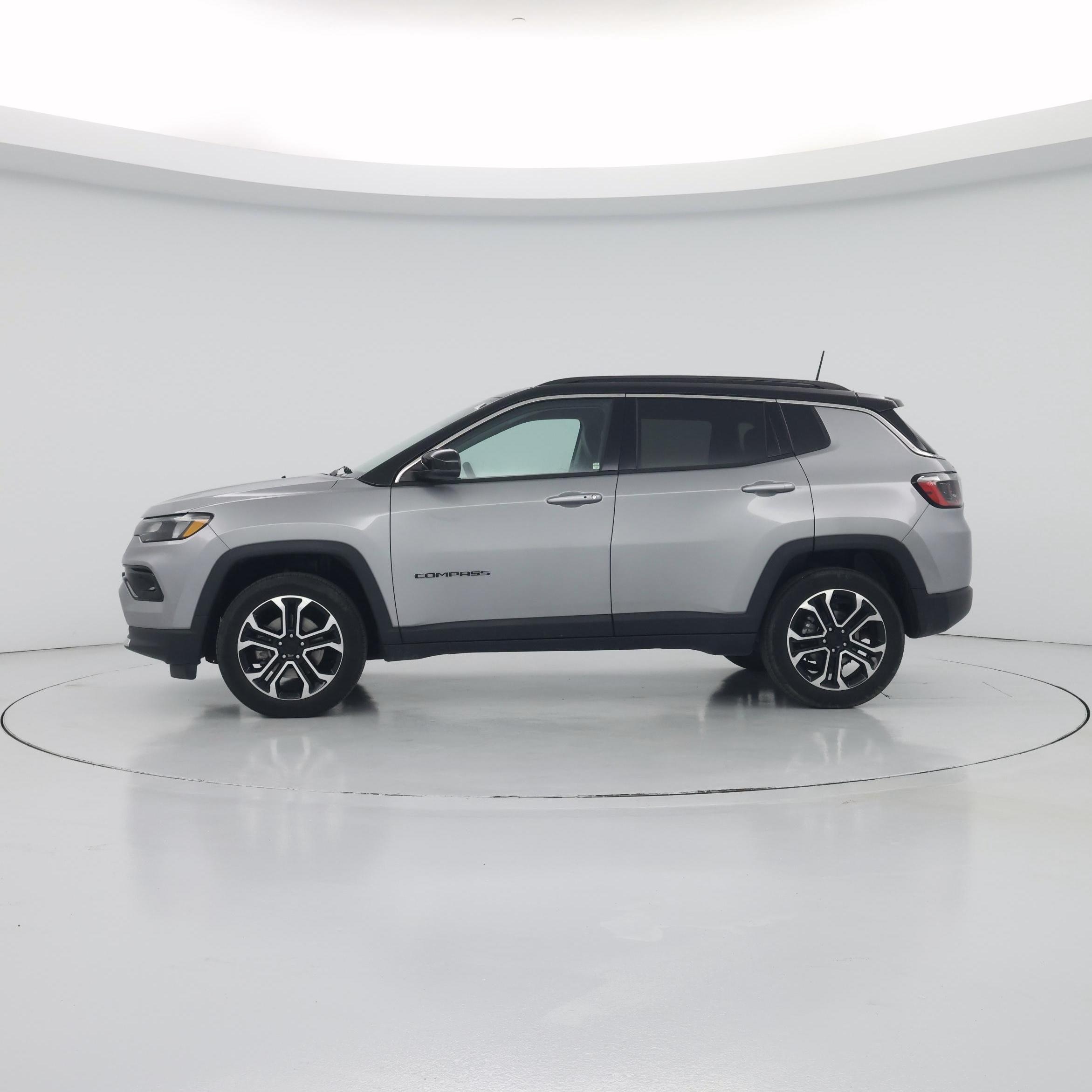 Thumbnail: 2022 Jeep Compass - 3