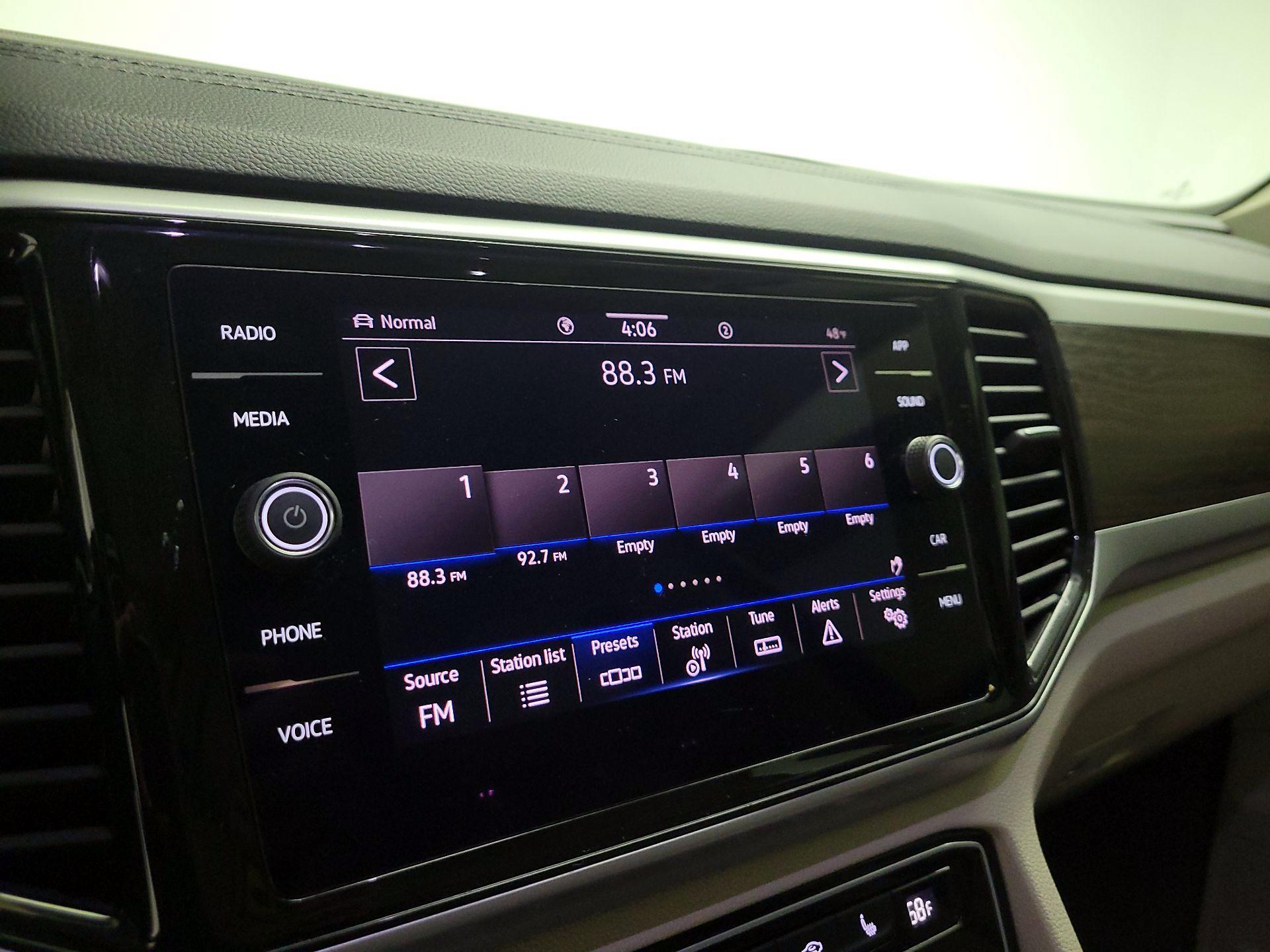 Thumbnail: 2023 Volkswagen Atlas - 13