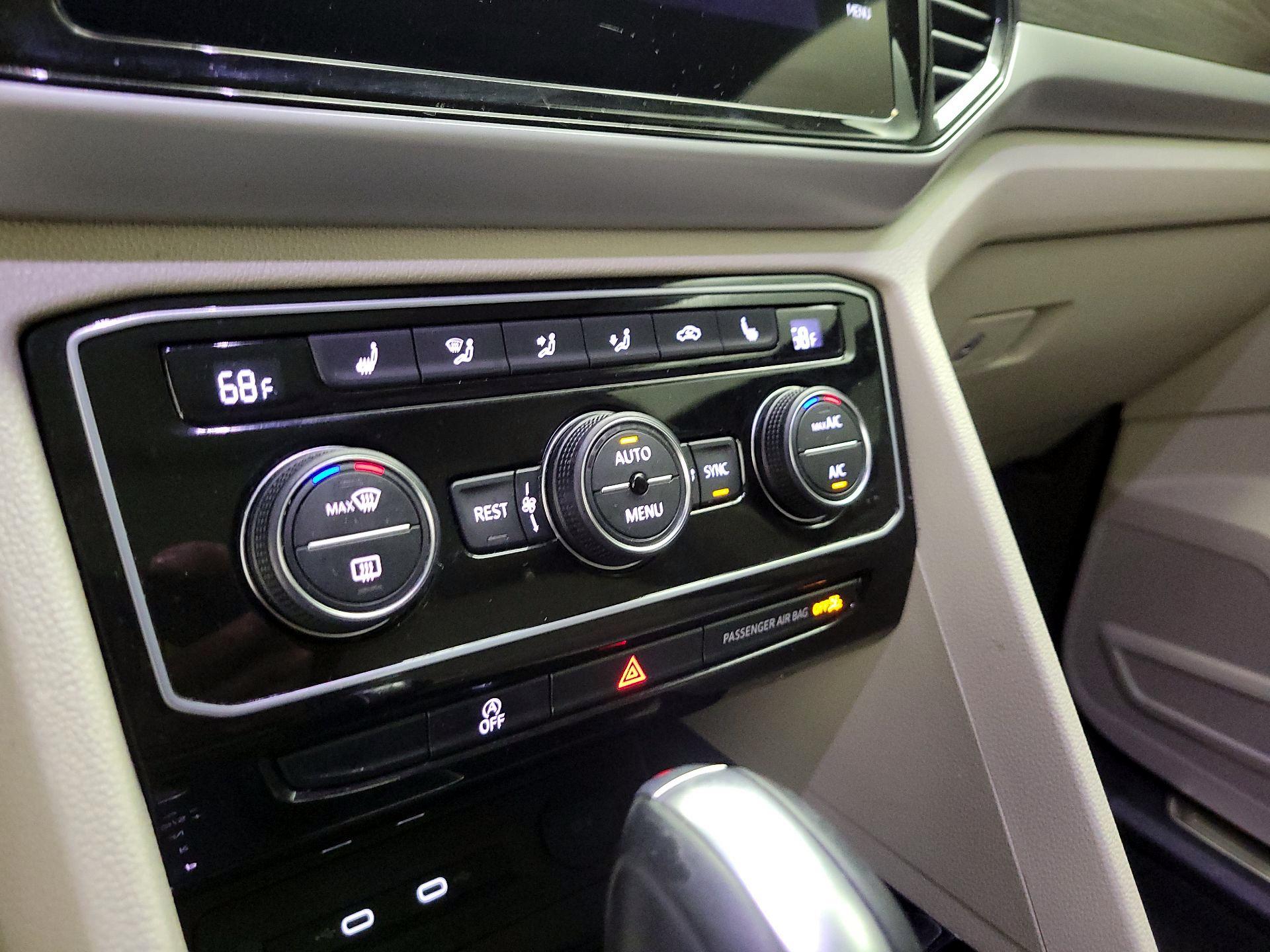 Thumbnail: 2023 Volkswagen Atlas - 14