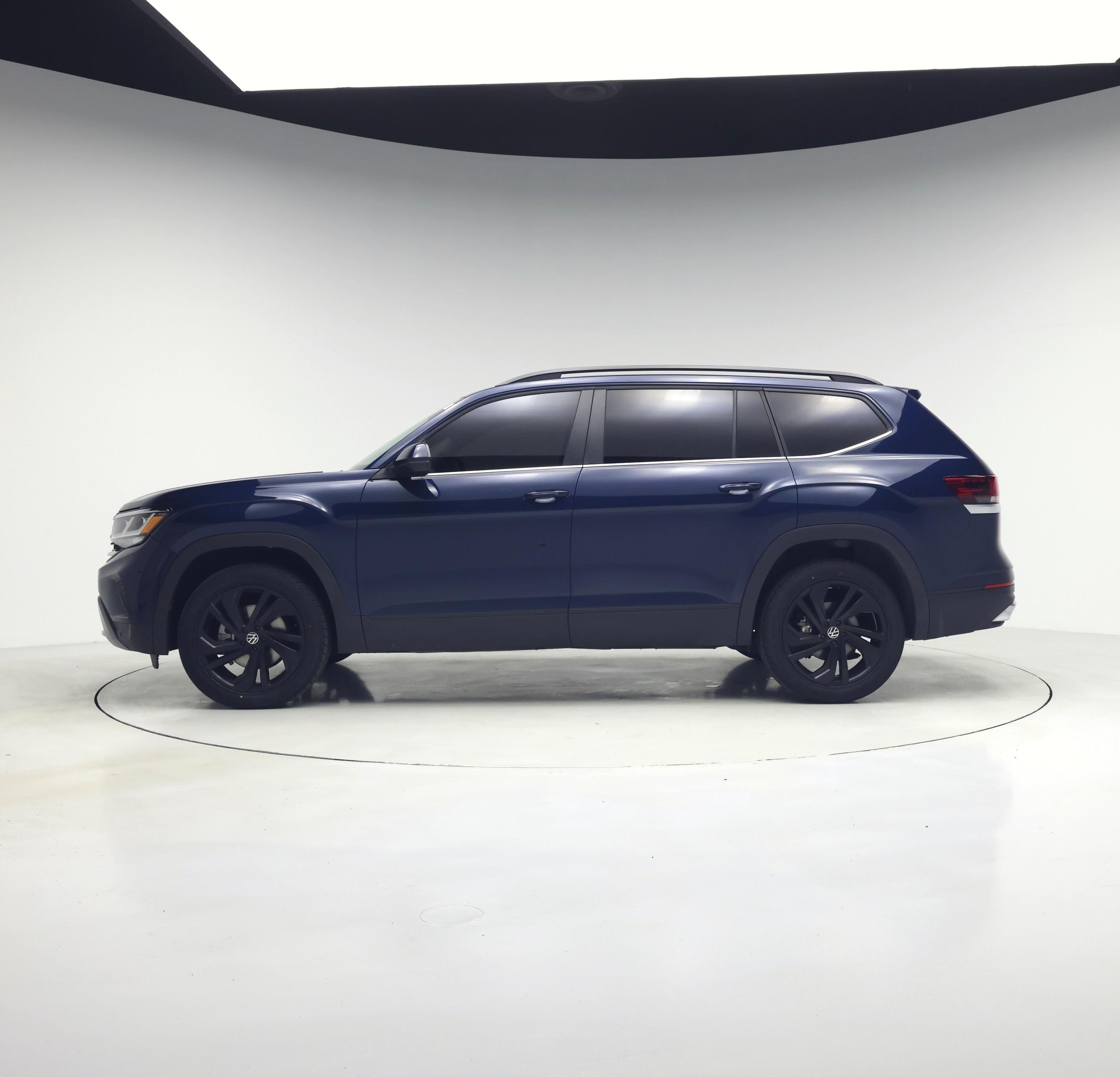 Thumbnail: 2023 Volkswagen Atlas - 3