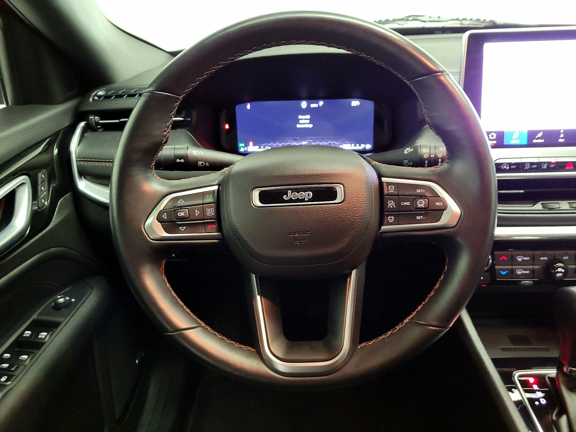 Thumbnail: 2022 Jeep Compass - 10